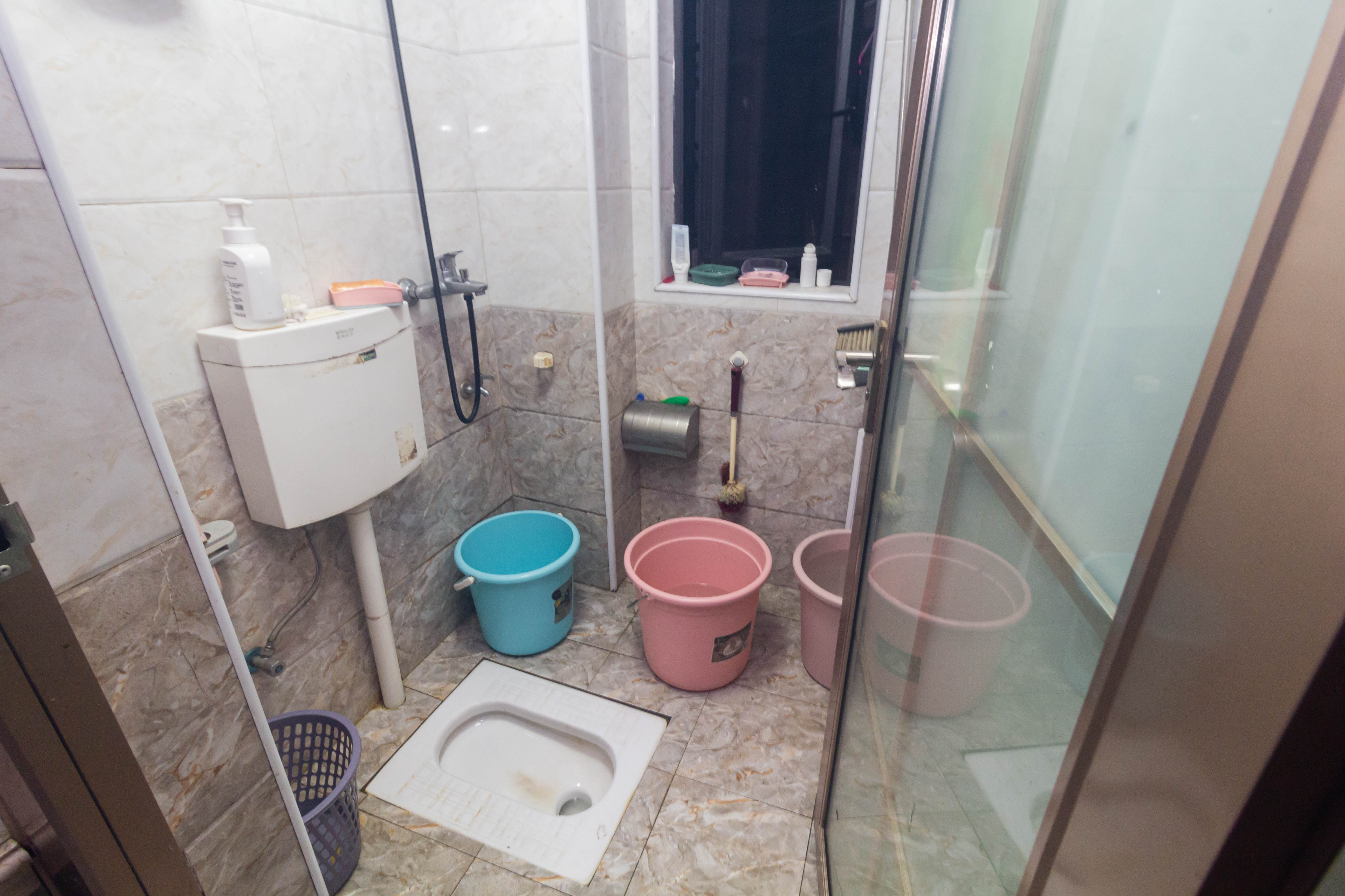 康桥长郡 3室2厅1卫 53.68万 康桥长郡 3室2厅1卫 53.68万卫生间