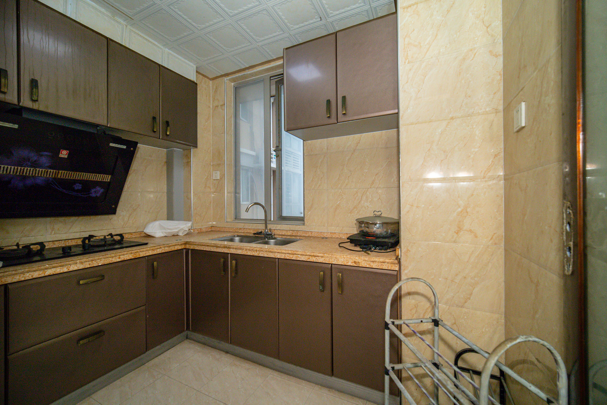 恒广国际景园一二区 2室2厅1卫 58.0万 恒广国际景园一二区 2室2厅1卫 58.0万厨房