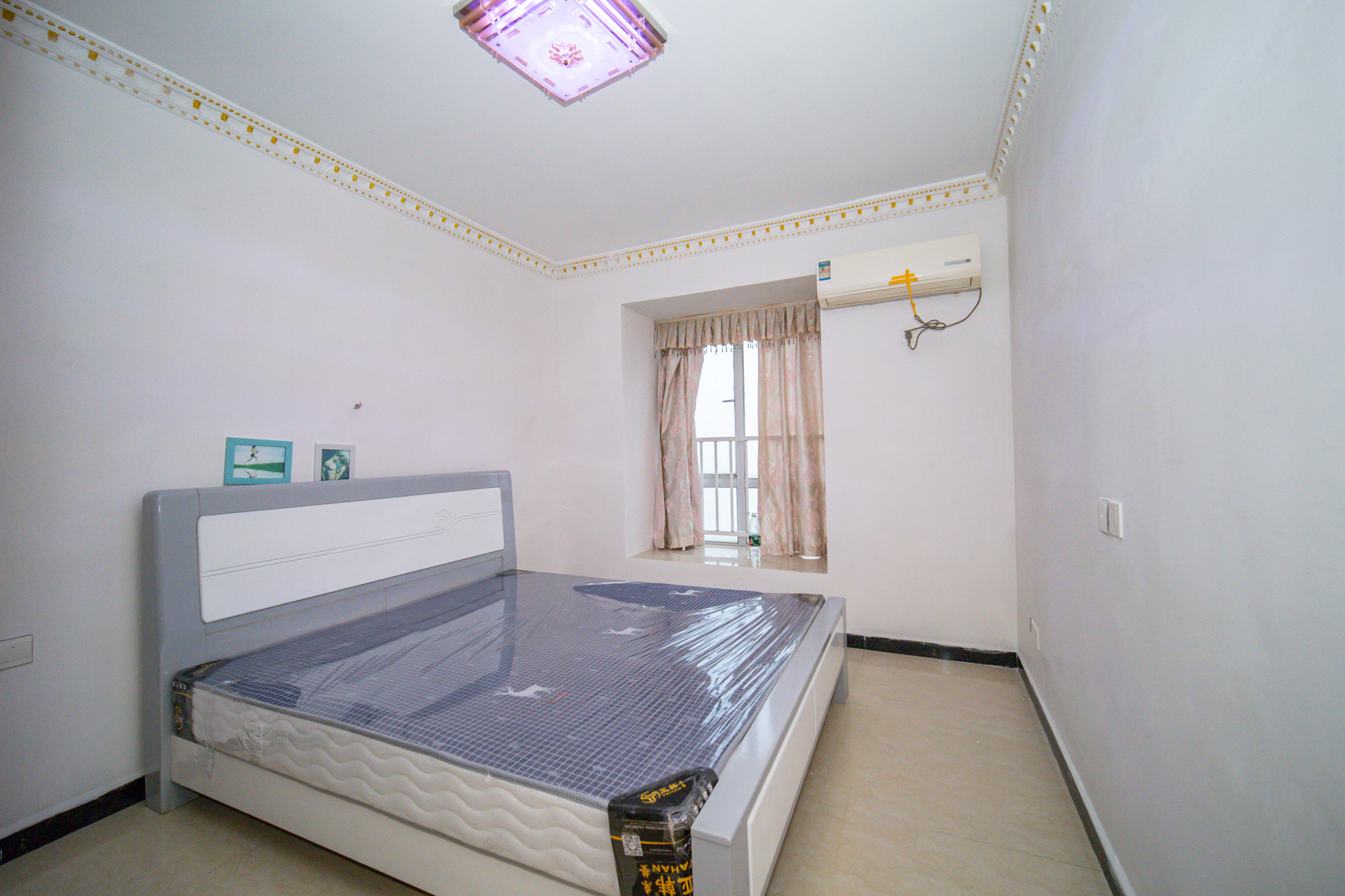 恒广国际景园一二区 2室2厅1卫 58.0万 恒广国际景园一二区 2室2厅1卫 58.0万卧室