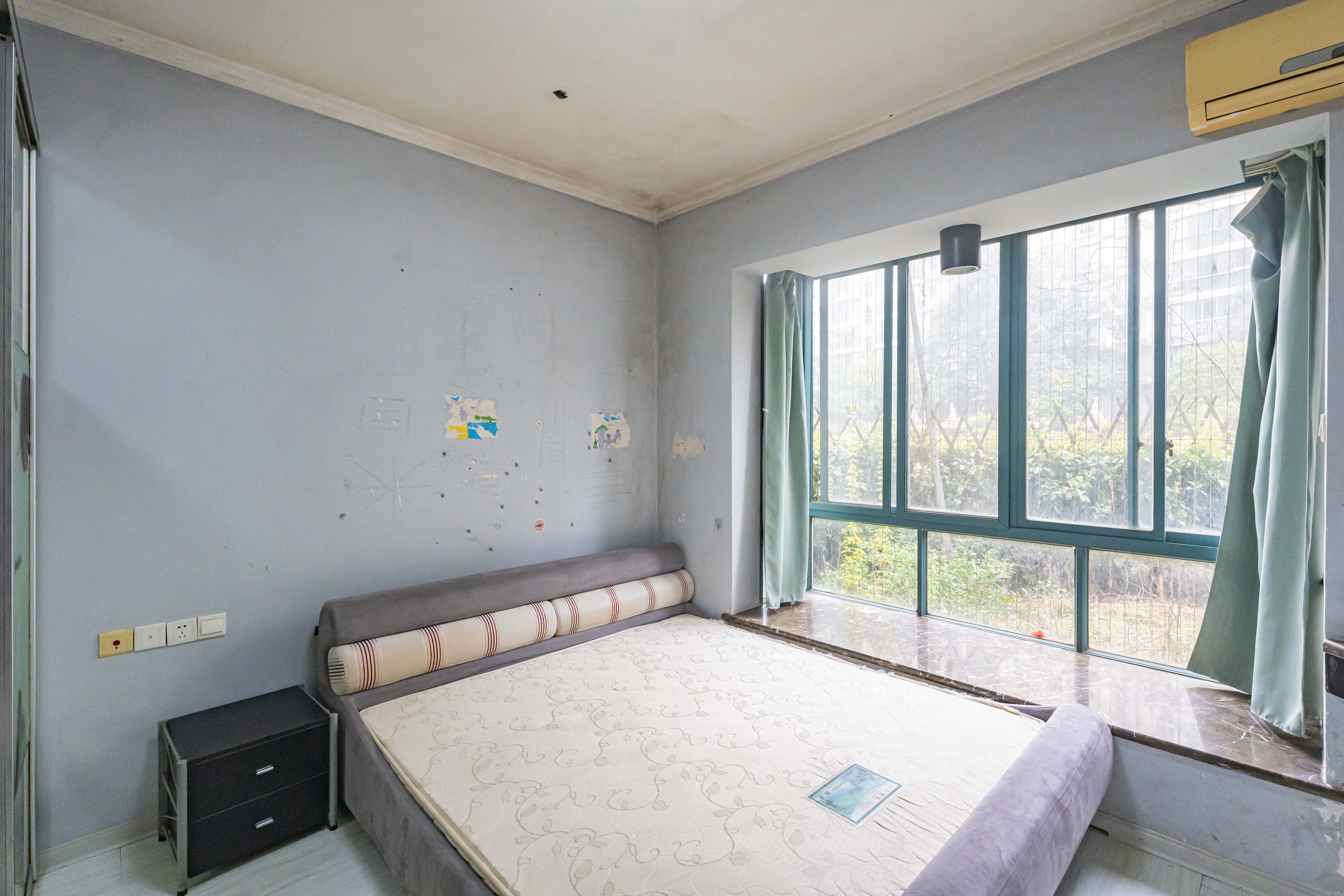 圣爵菲斯  2室2厅1卫    68.0万 圣爵菲斯  2室2厅1卫    68.0万卧室