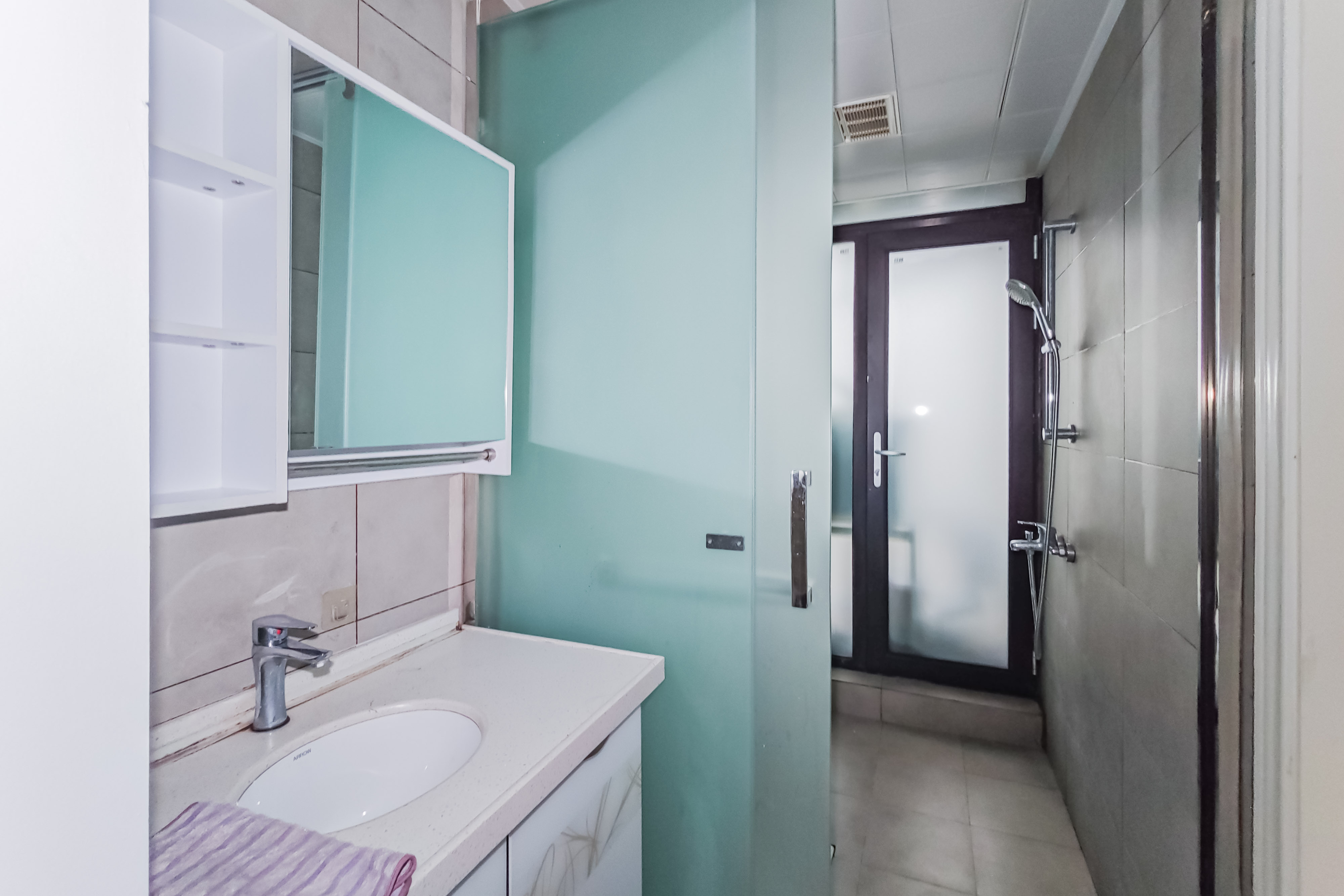 绿地之窗 4室2厅2卫 96.0万 绿地之窗 4室2厅2卫 96.0万卫生间