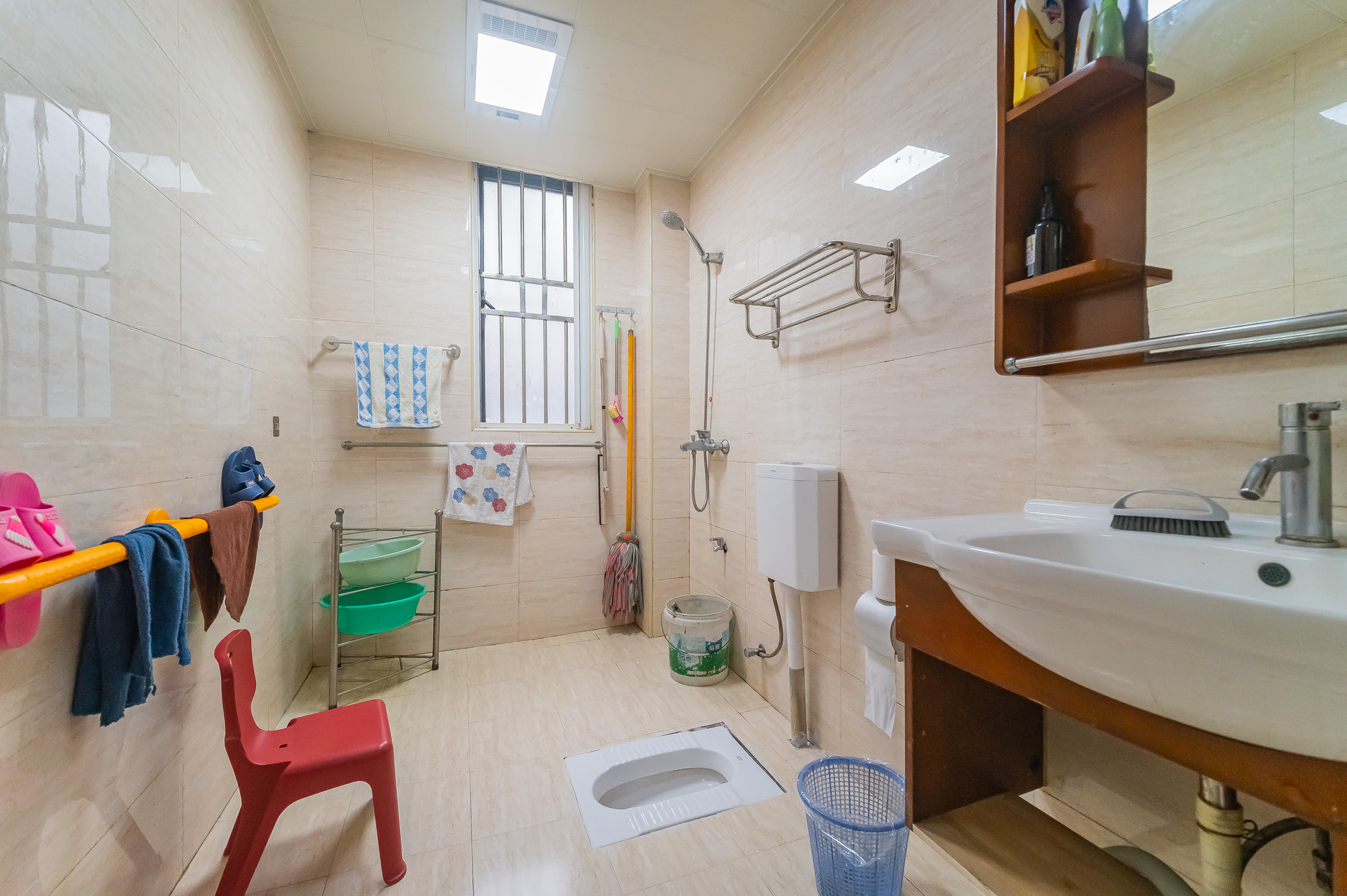 鹏基诺亚山林 3室2厅2卫 122.8万 鹏基诺亚山林 3室2厅2卫 122.8万卫生间