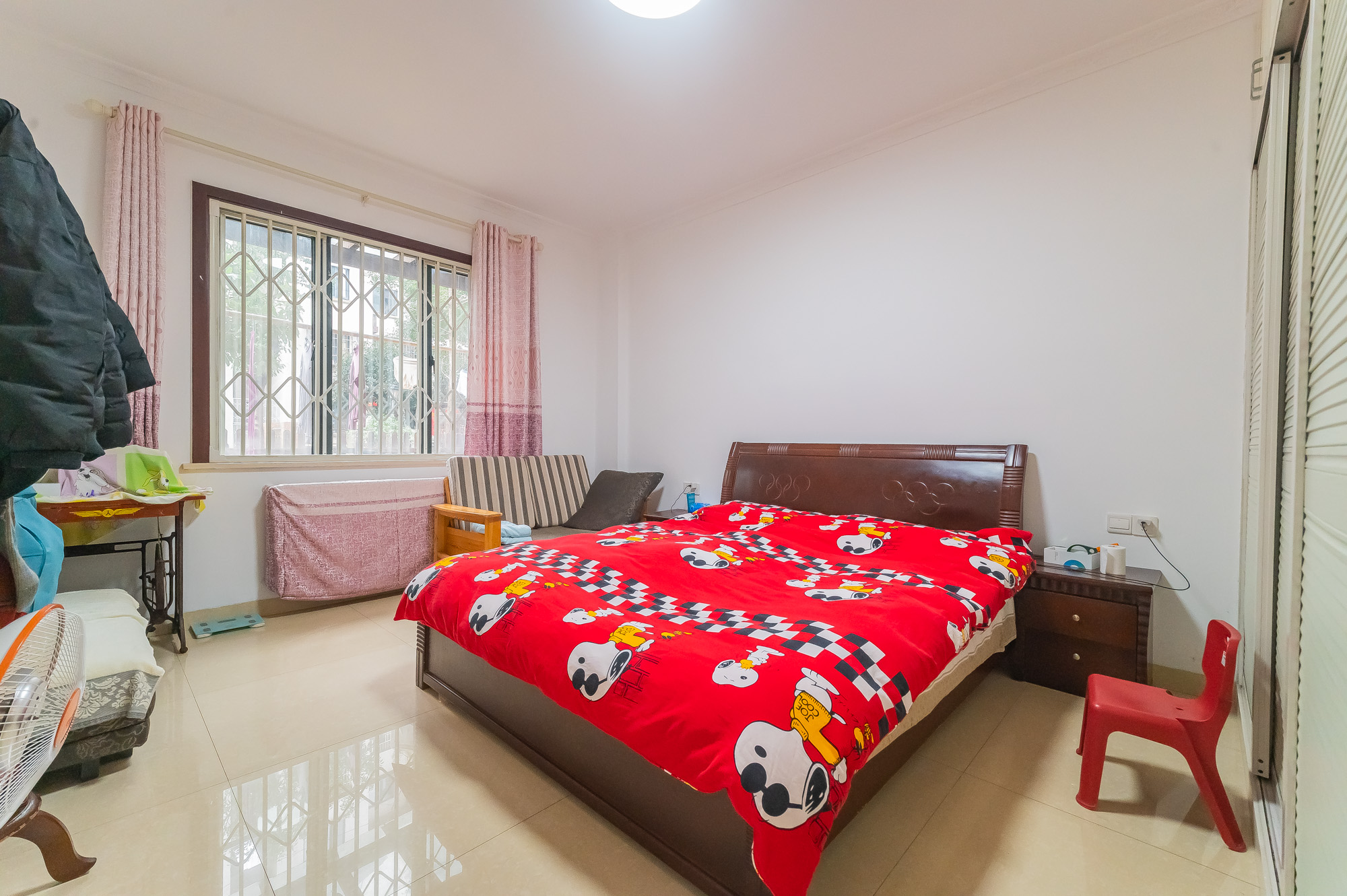 鹏基诺亚山林 3室2厅2卫 122.8万 鹏基诺亚山林 3室2厅2卫 122.8万卧室