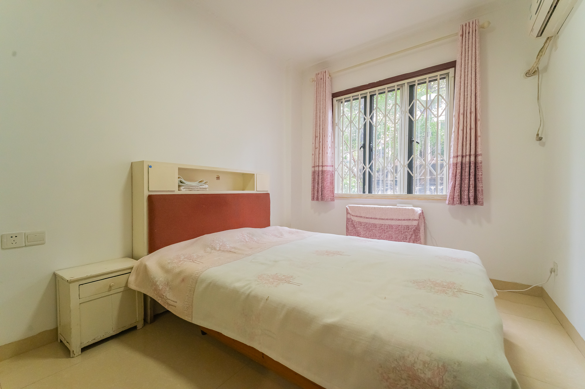 鹏基诺亚山林 3室2厅2卫 122.8万 鹏基诺亚山林 3室2厅2卫 122.8万卧室