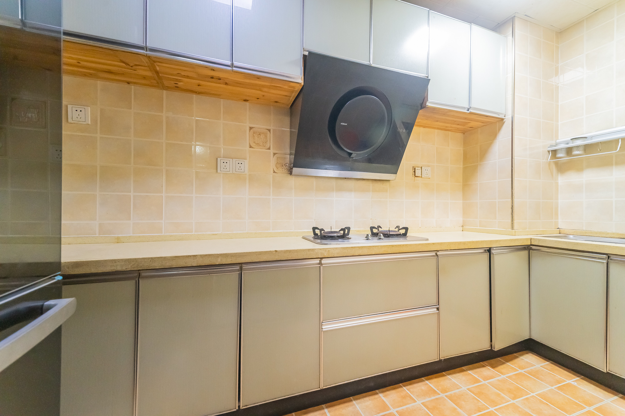 蓝山郡  2室2厅1卫    55.0万厨房