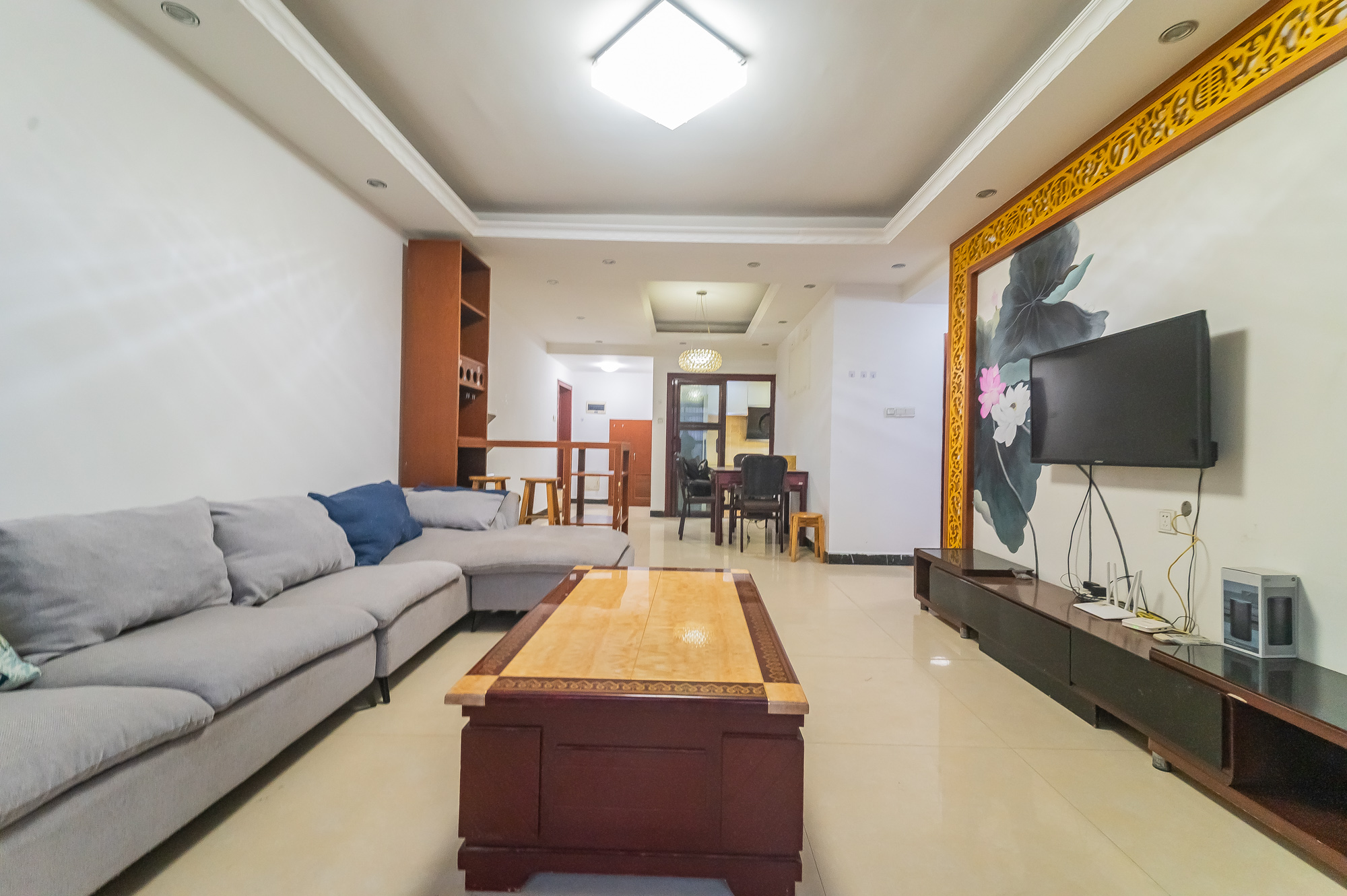 蓝山郡  2室2厅1卫    55.0万客厅