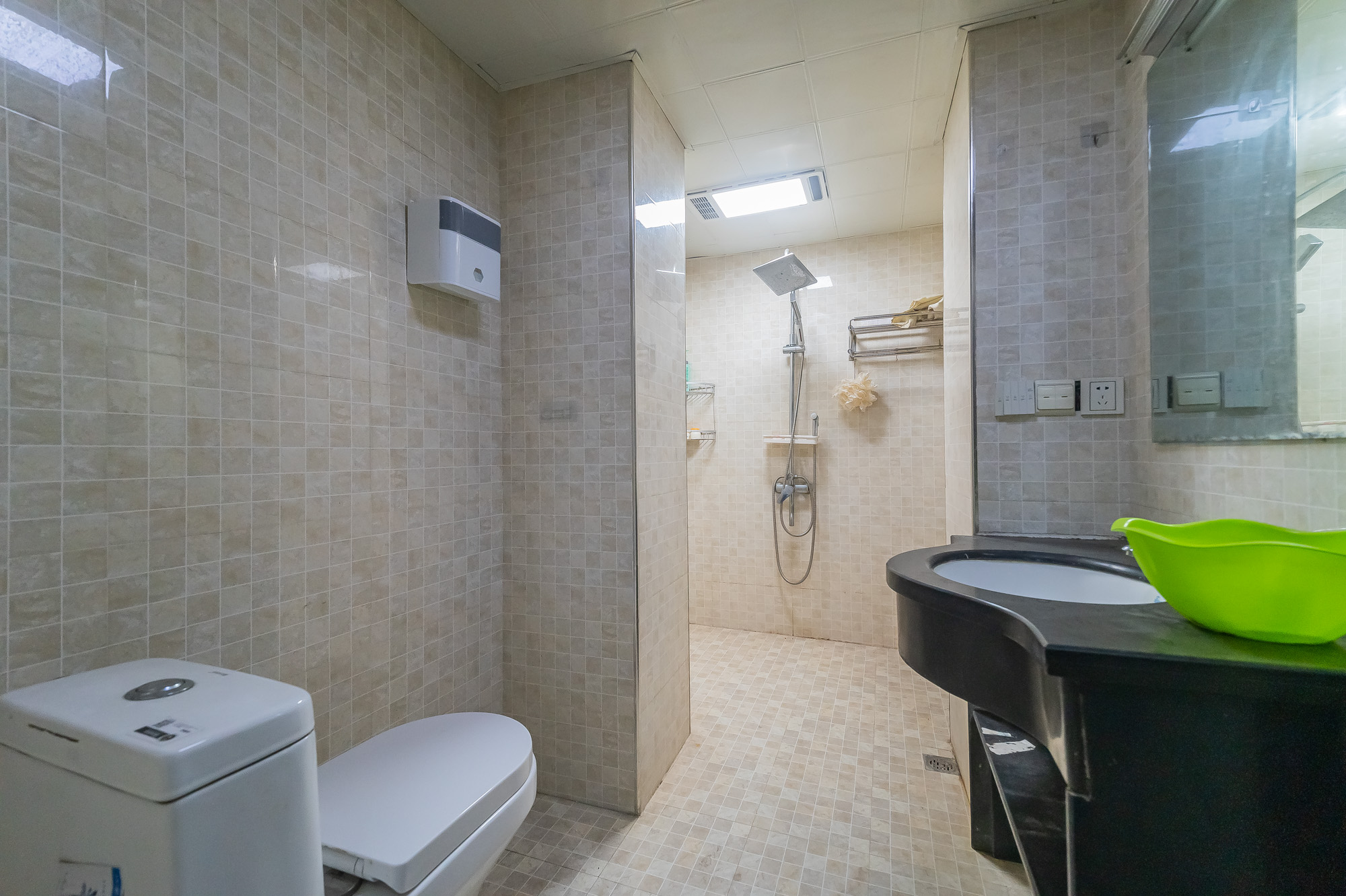 蓝山郡  2室2厅1卫    55.0万卫生间