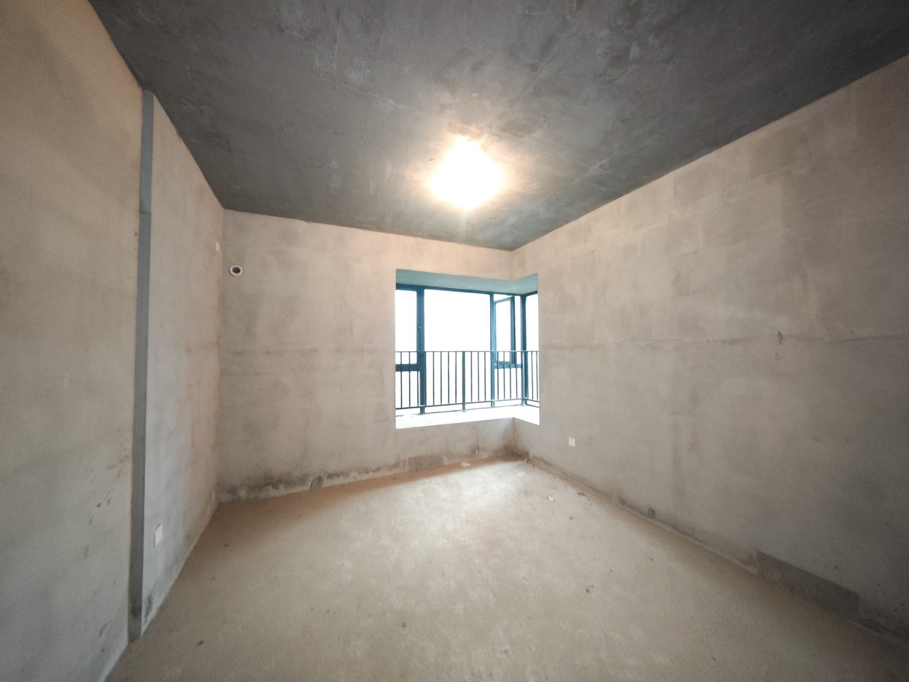 中建嘉和城  3室2厅2卫   91.00万其他