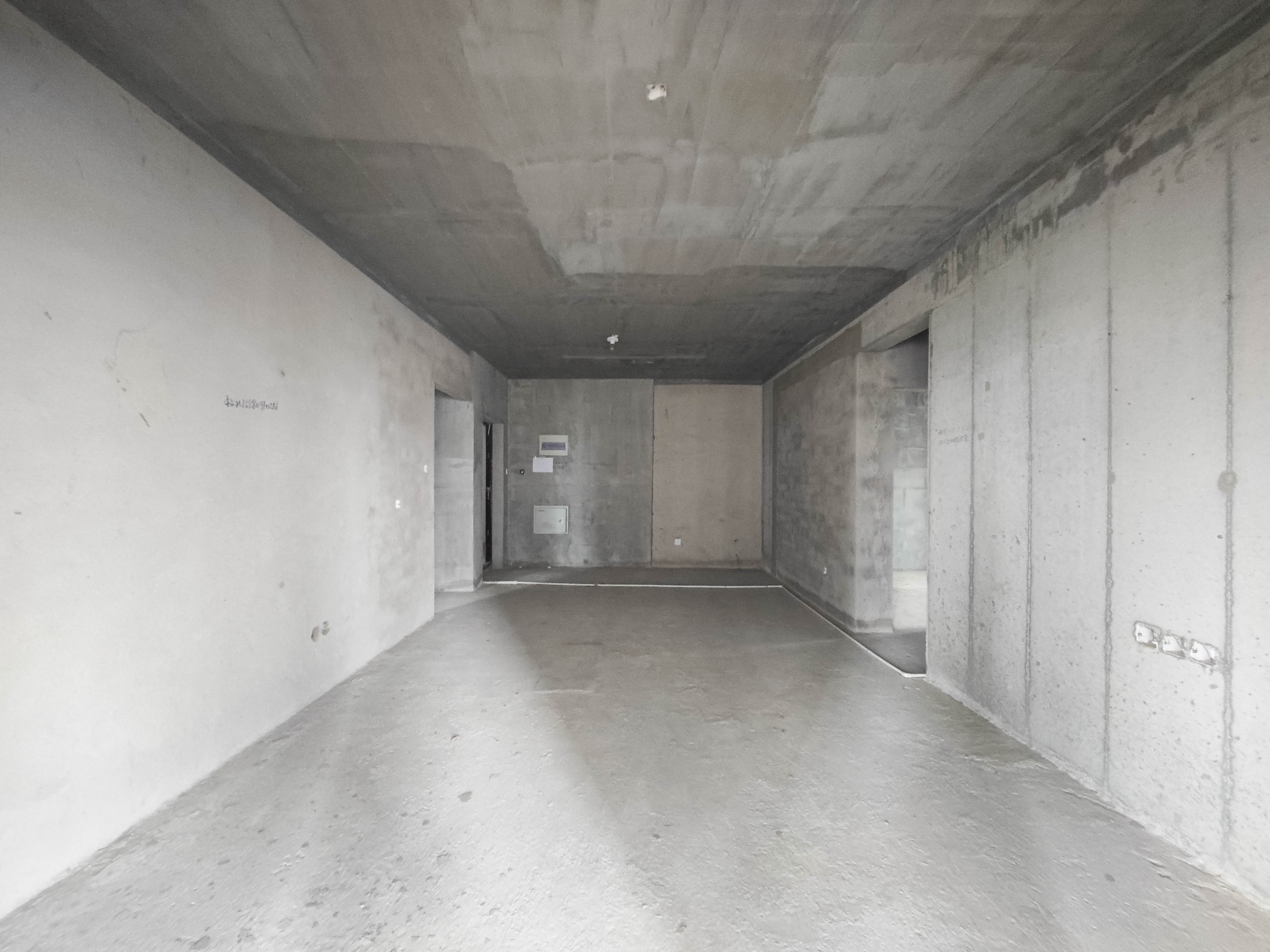 潇湘名城(新里程潇湘名城) 3室2厅1卫 100.0万 潇湘名城(新里程潇湘名城) 3室2厅1卫 100.0万客厅