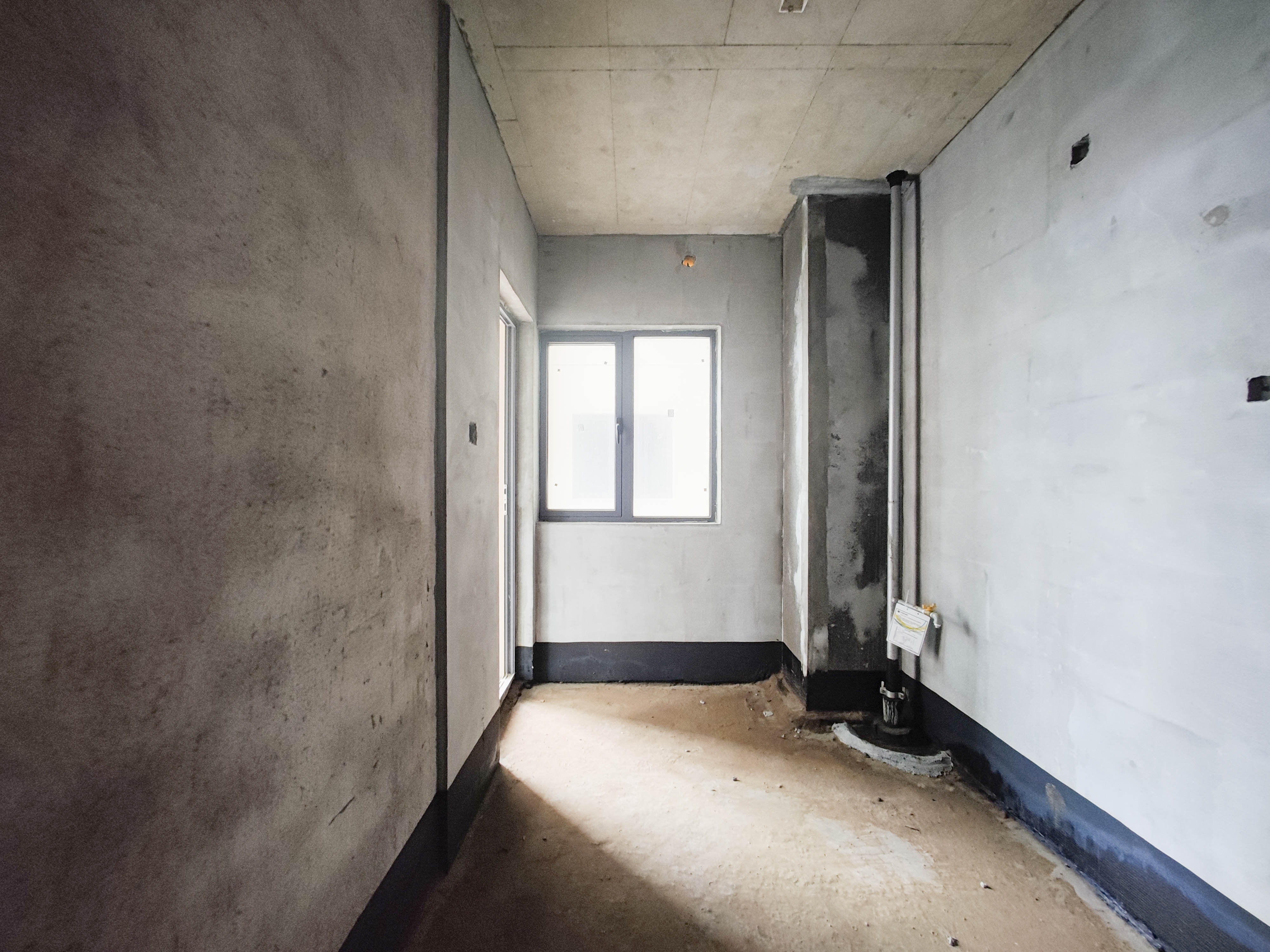 潇湘名城(新里程潇湘名城)  3室2厅1卫    100.0万其他