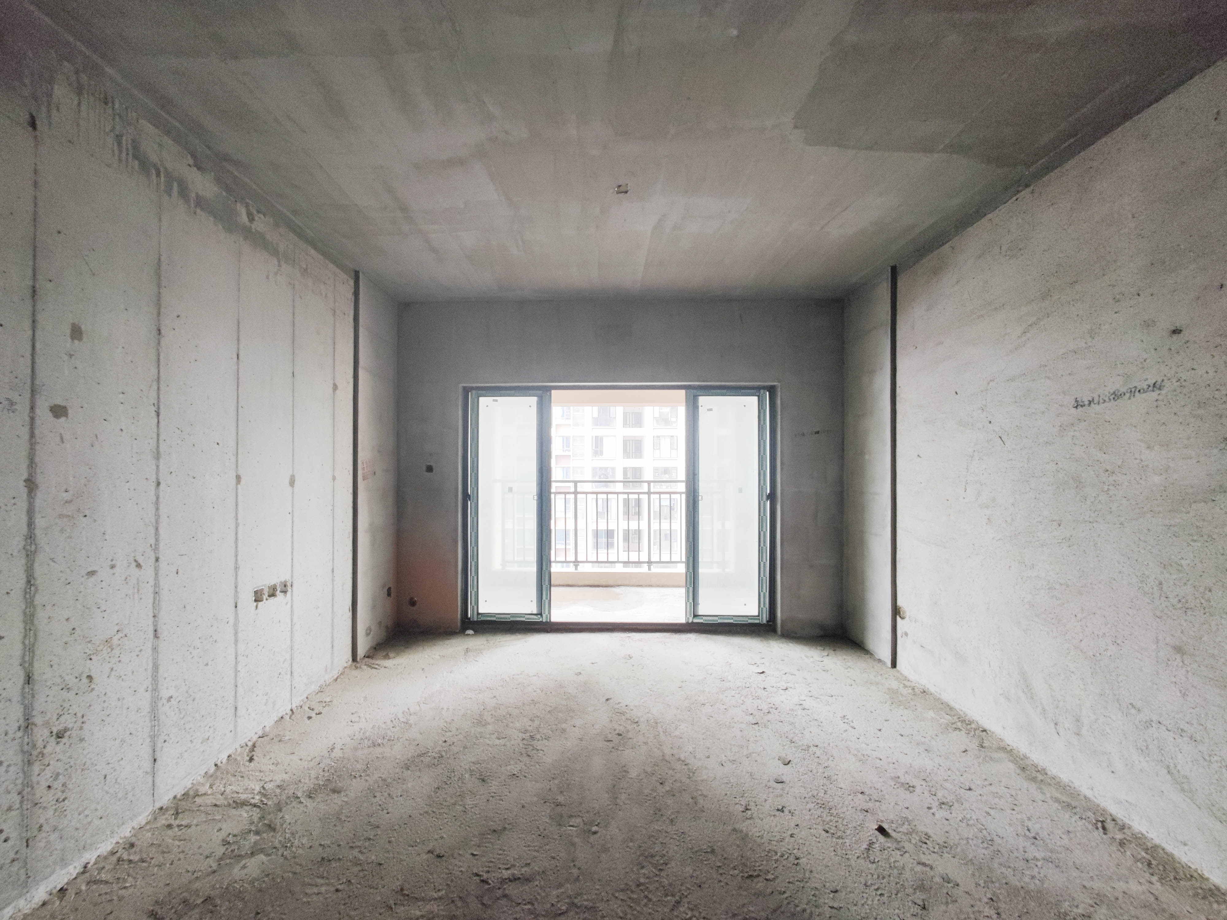 潇湘名城(新里程潇湘名城)  3室2厅1卫    100.0万客厅