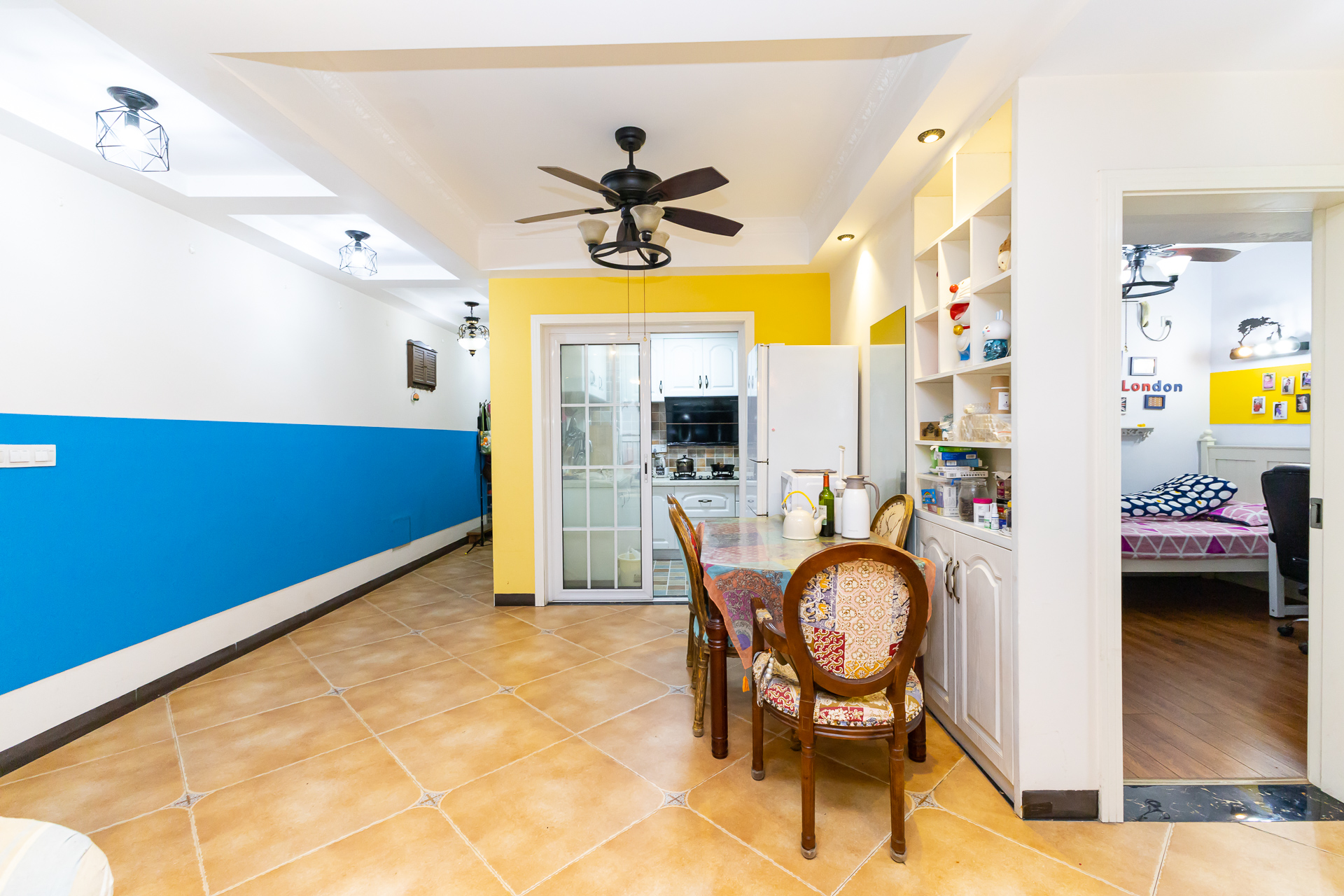 润和之悦(金泽园) 3室2厅1卫 71.8万 润和之悦(金泽园) 3室2厅1卫 71.8万客厅