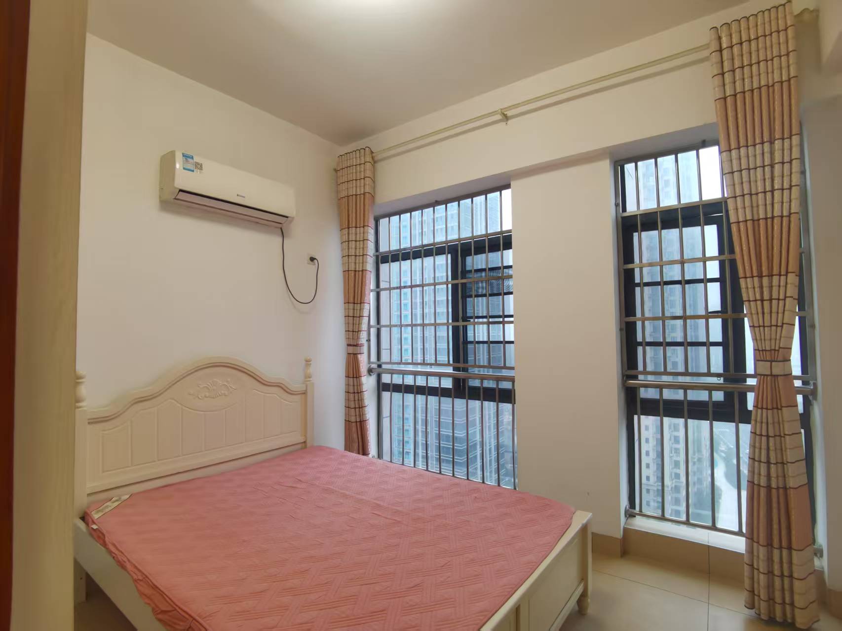 流金岁月-华晨国际 2室1厅1卫 37.5万 流金岁月-华晨国际 2室1厅1卫 37.5万室内图