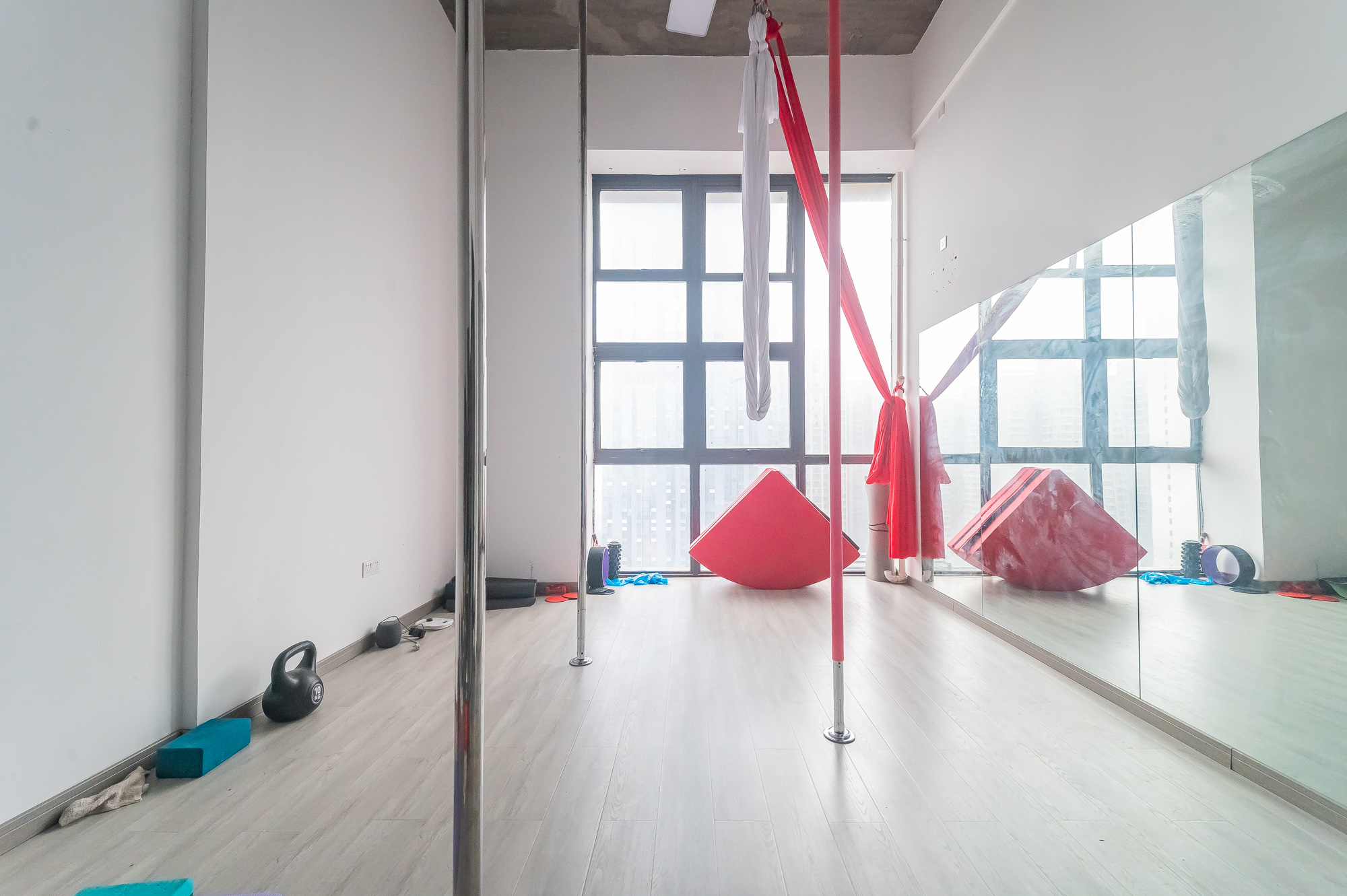 尚鑫海悦(新长海尚海城) 2室2厅1卫 29.6万 尚鑫海悦(新长海尚海城) 2室2厅1卫 29.6万客厅