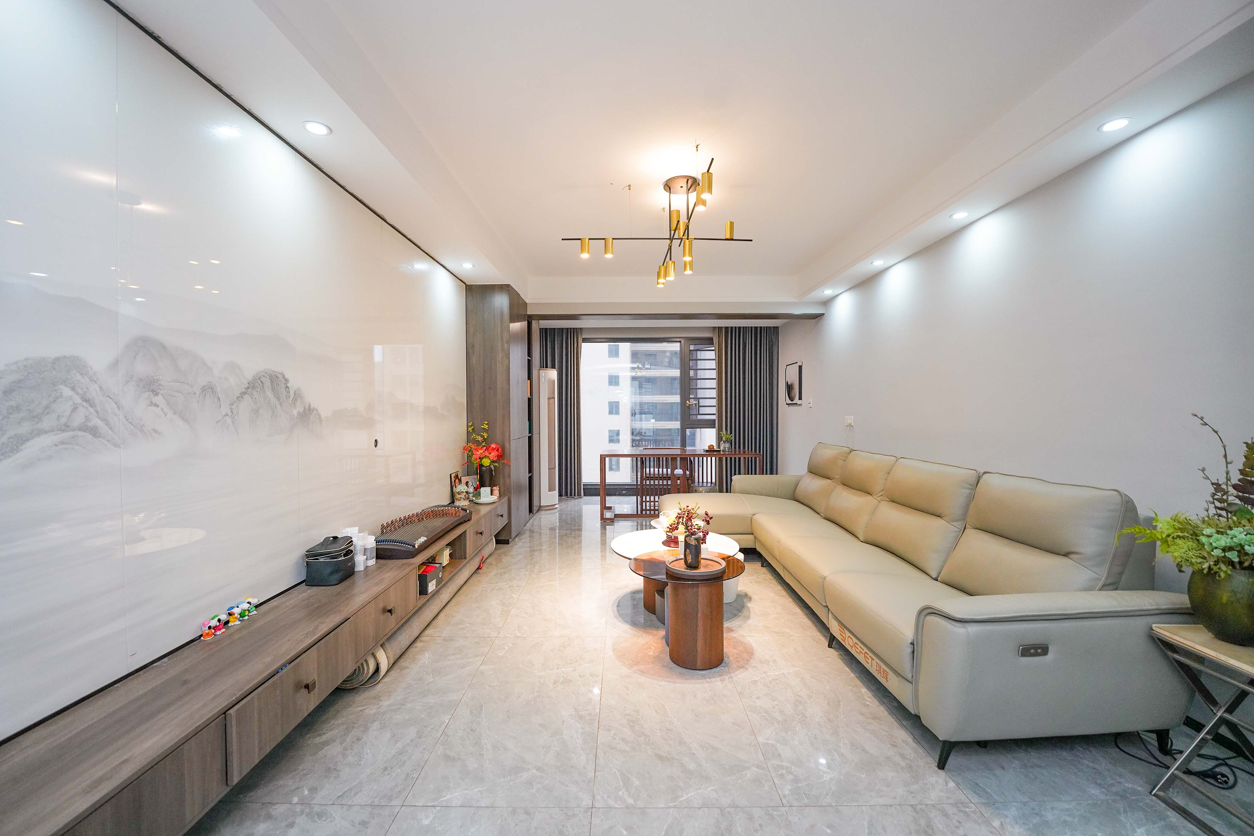 五矿万境蓝山 3室2厅2卫 135.0万 五矿万境蓝山 3室2厅2卫 135.0万客厅