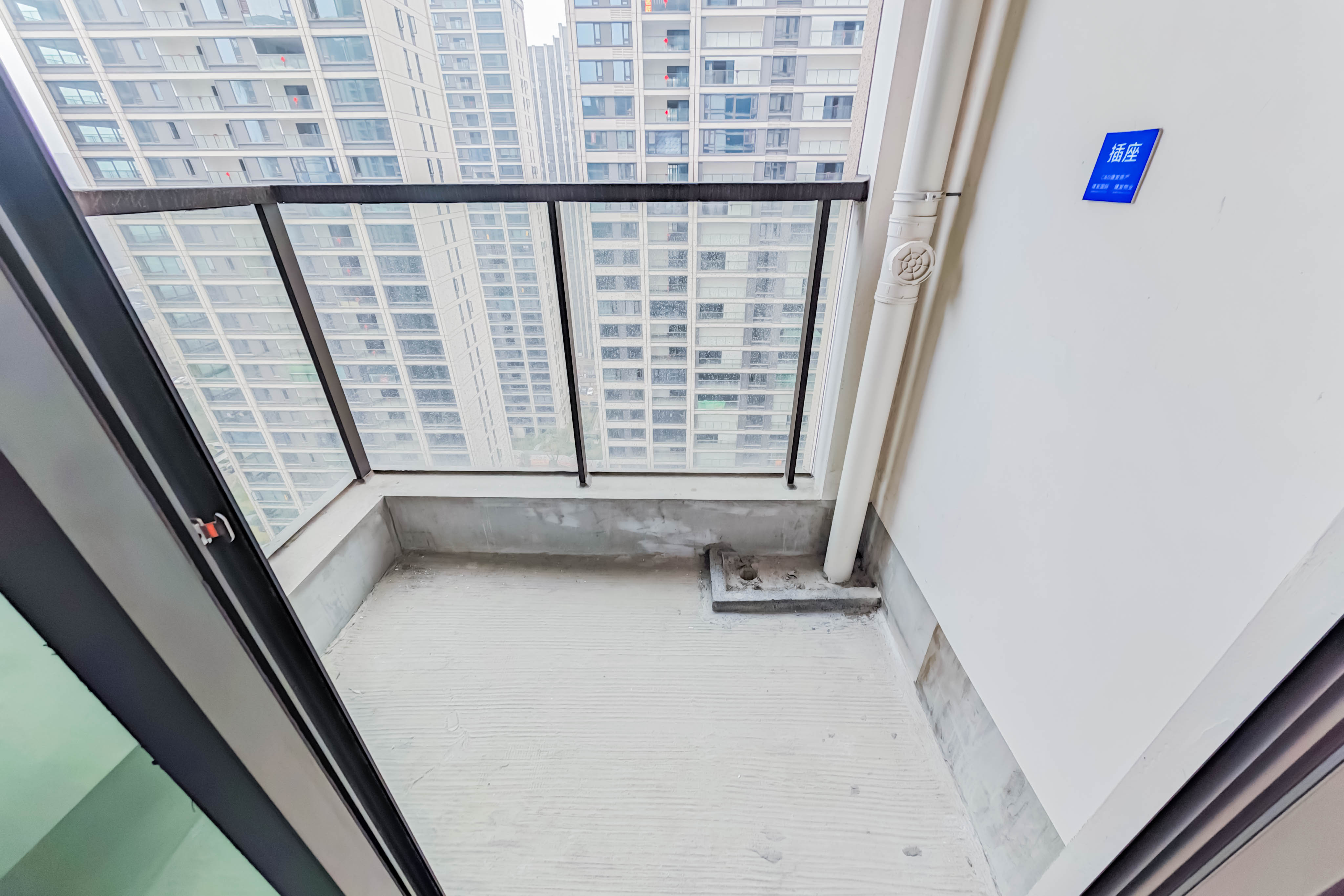 建发玖洲观澜  4室2厅2卫   210.00万其他