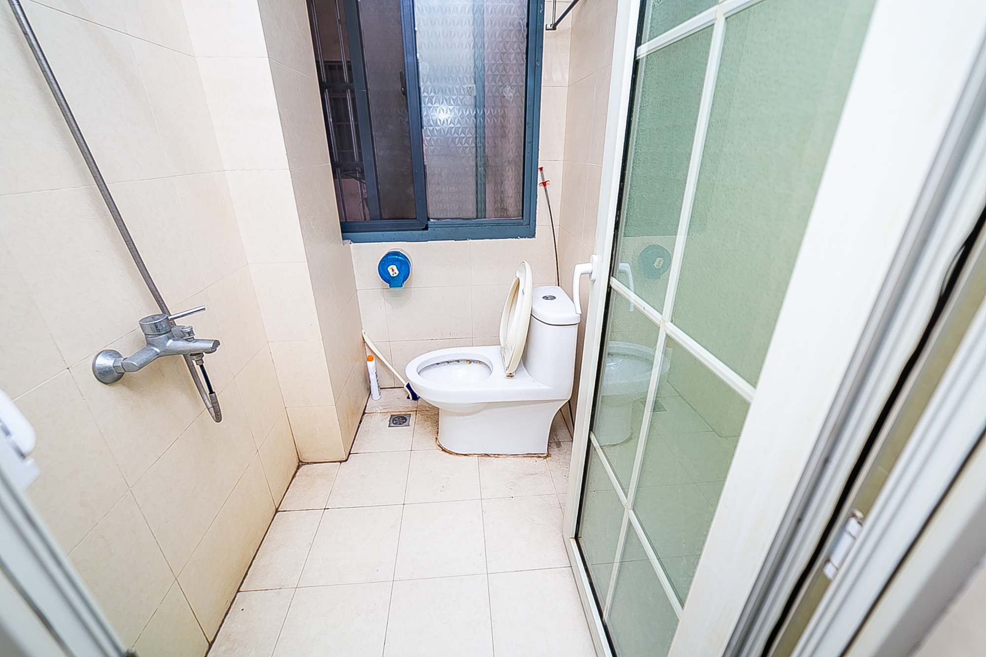 欧园 3室2厅1卫 103.0万 欧园 3室2厅1卫 103.0万卫生间