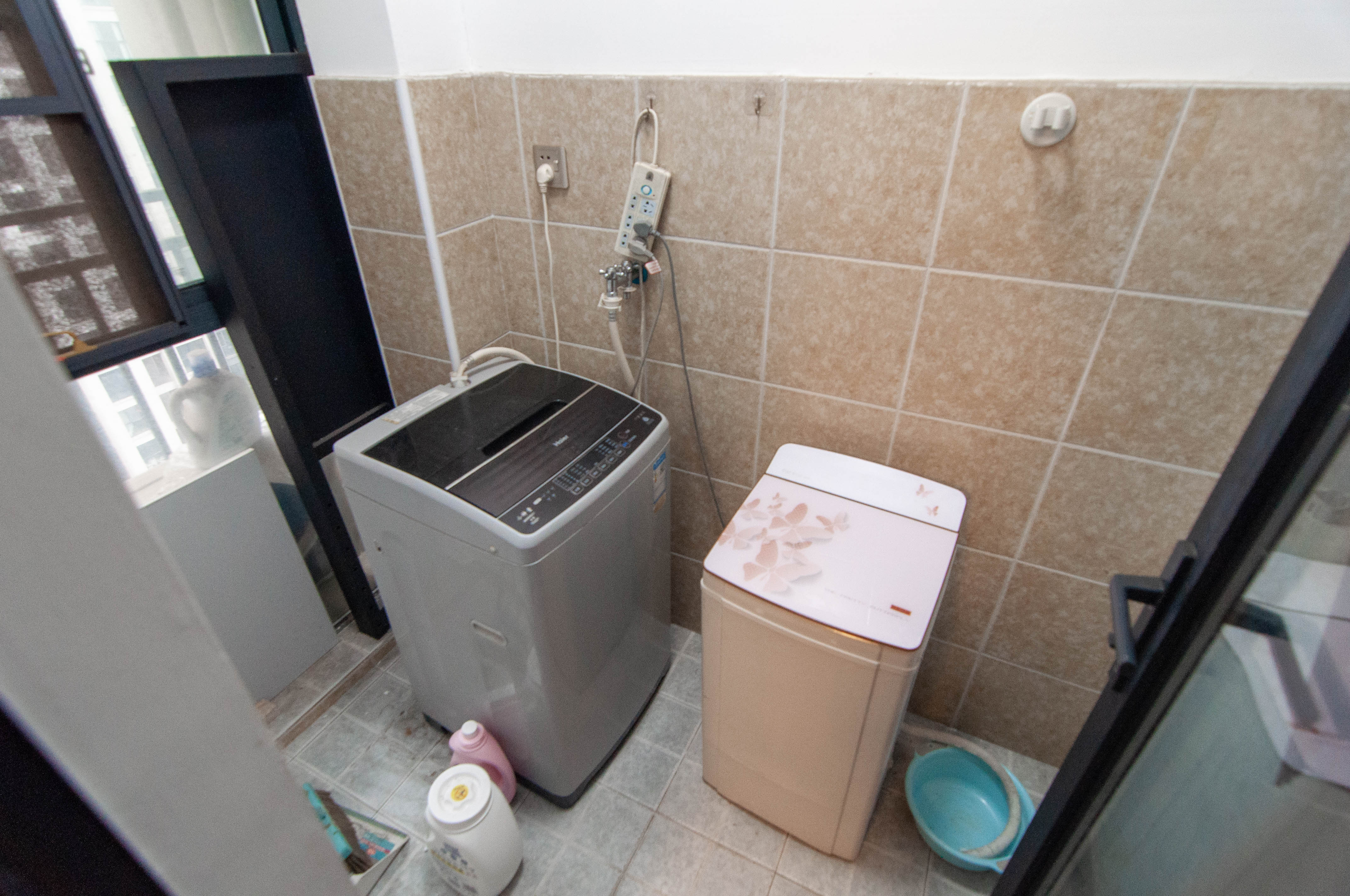 中海梅溪湖壹号  3室2厅1卫    188.0万 中海梅溪湖壹号  3室2厅1卫    188.0万其他