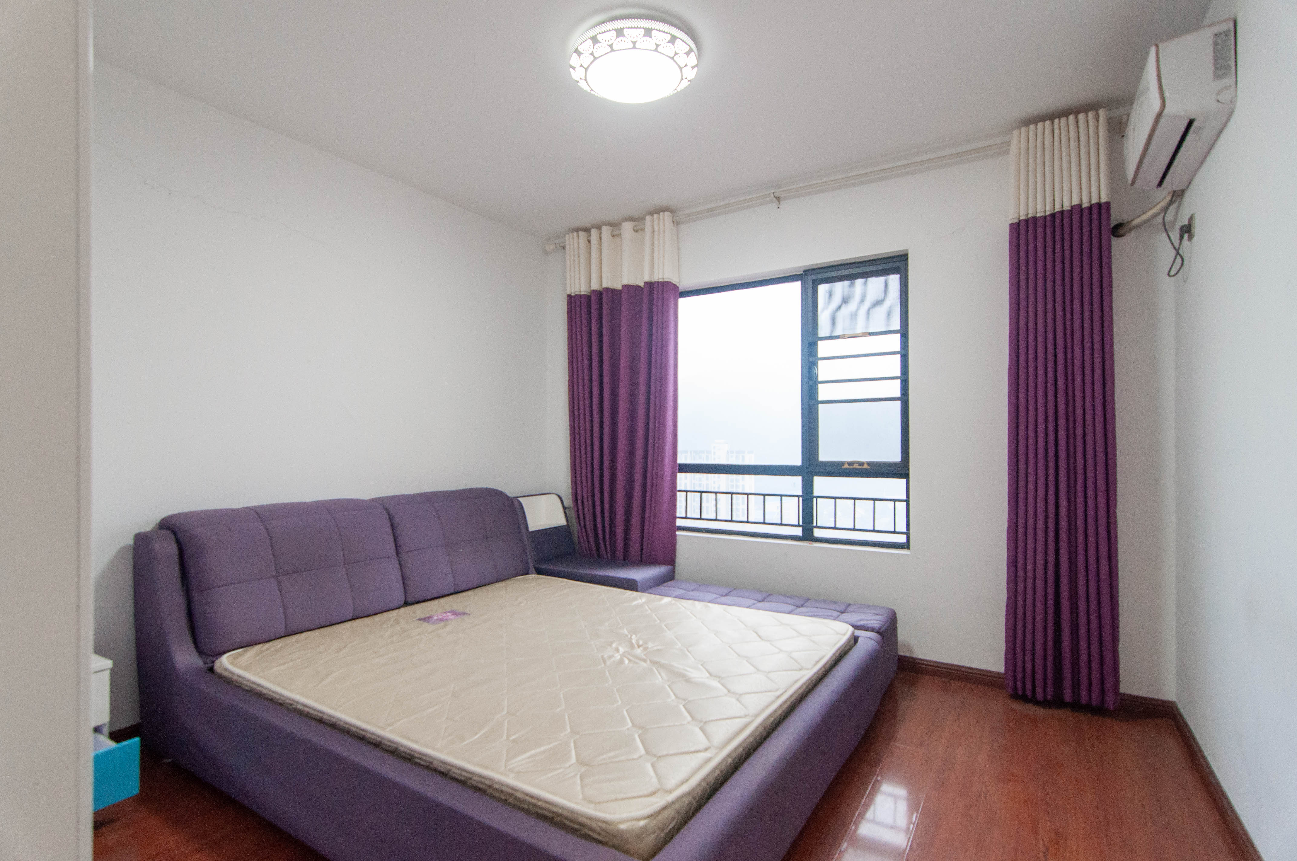 中海梅溪湖壹号  3室2厅1卫    188.0万 中海梅溪湖壹号  3室2厅1卫    188.0万其他