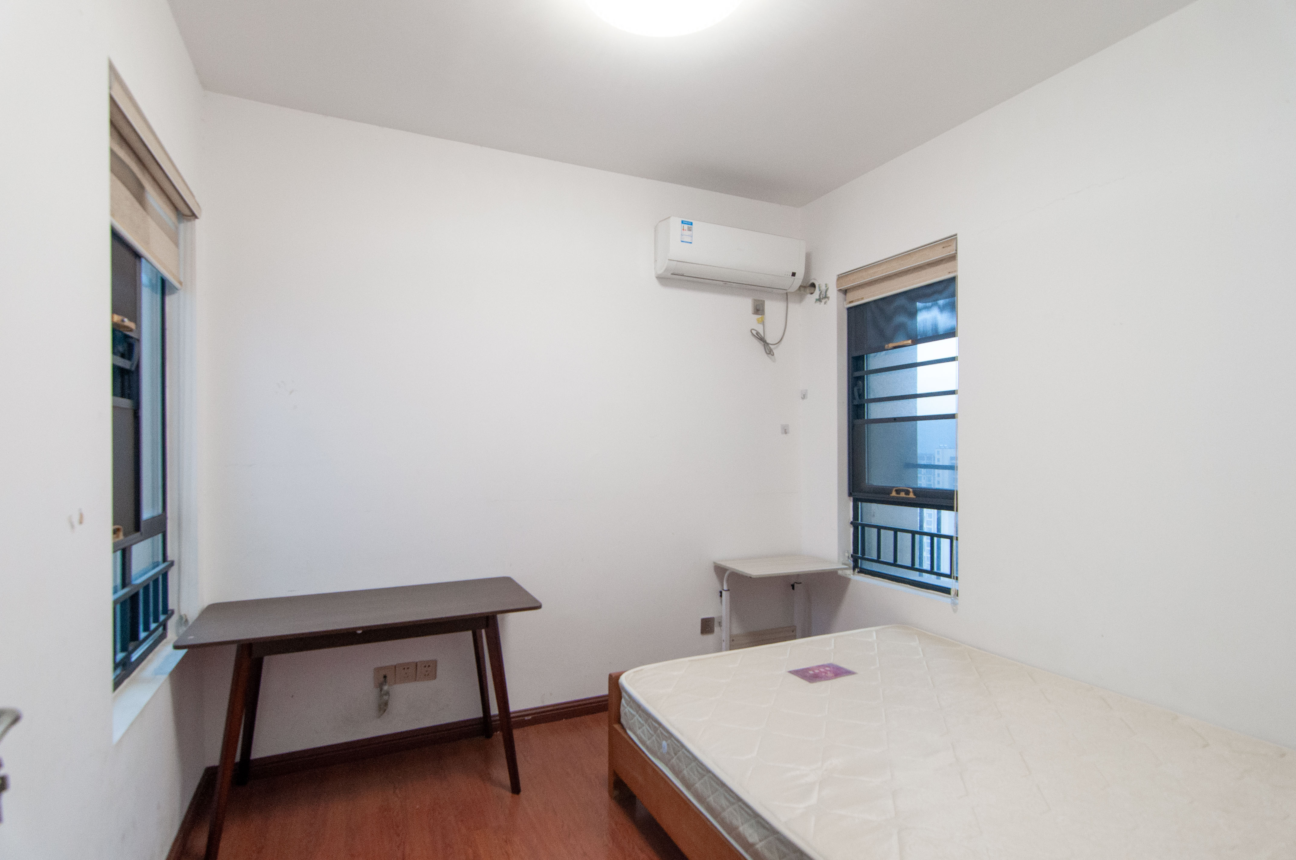 中海梅溪湖壹号  3室2厅1卫    188.0万 中海梅溪湖壹号  3室2厅1卫    188.0万其他