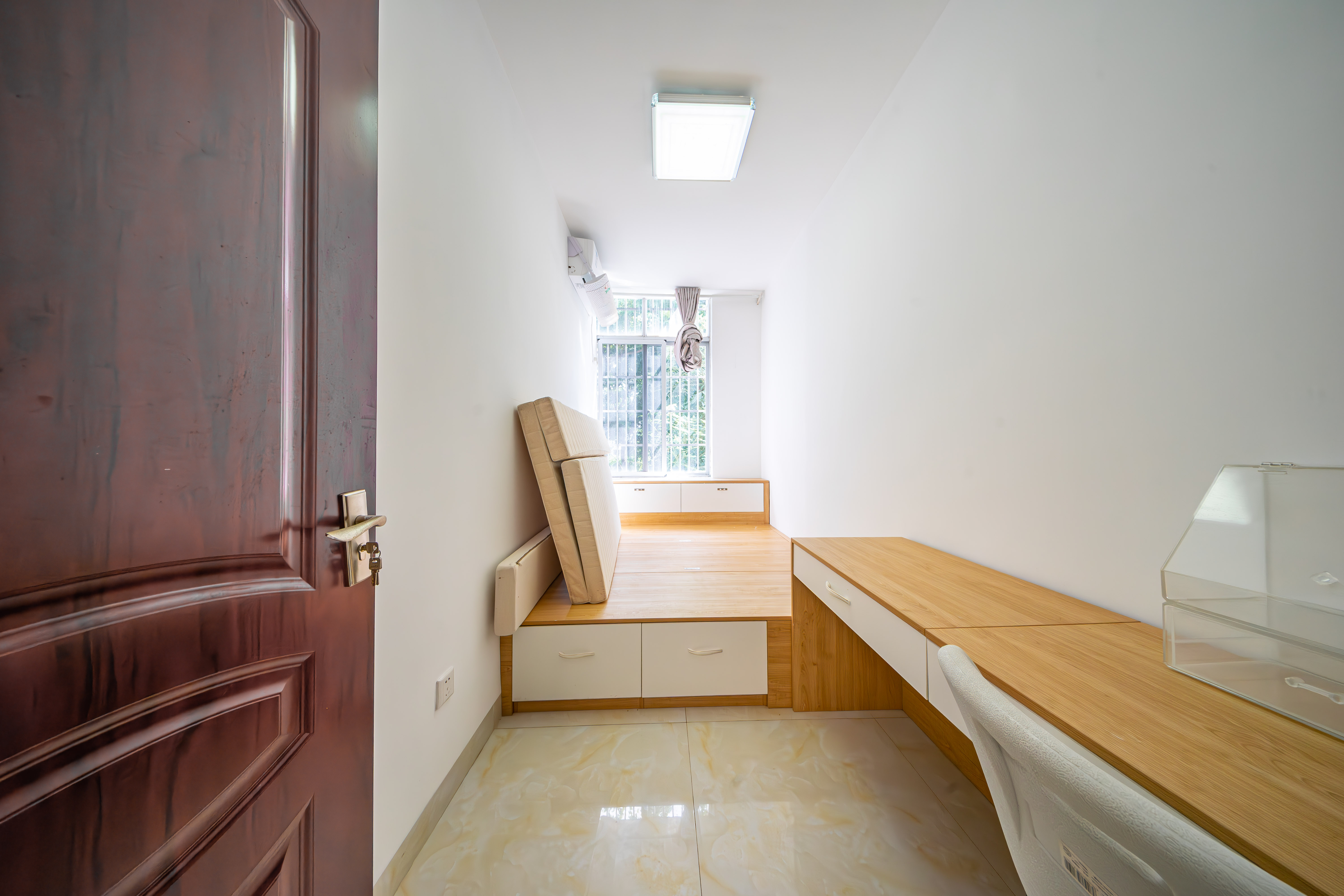 正昊大厦 3室2厅2卫 145.0万 正昊大厦 3室2厅2卫 145.0万卧室