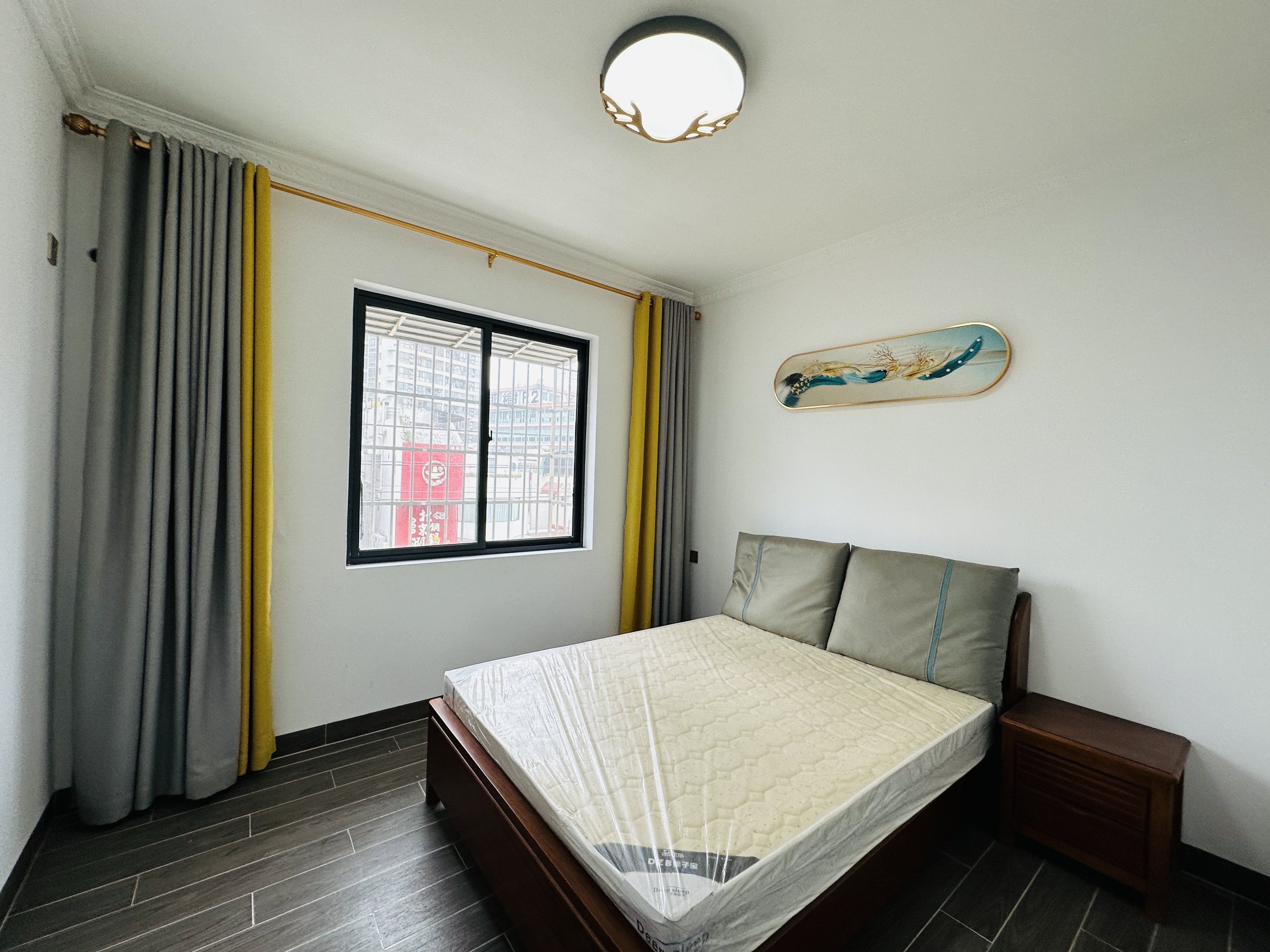 中房青年公寓 2室1厅1卫 88.0万 中房青年公寓 2室1厅1卫 88.0万卧室