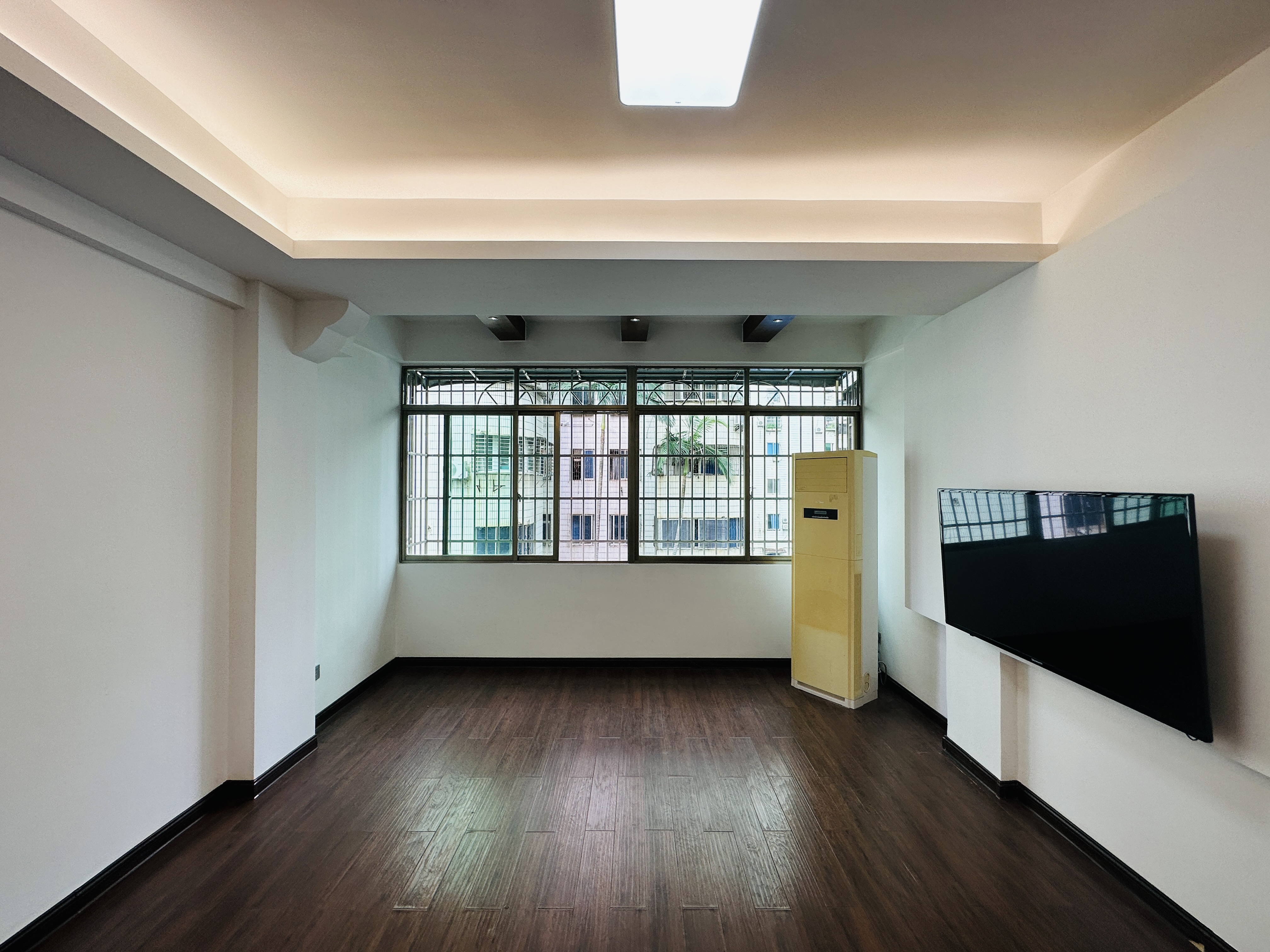 富南公寓 2室2厅1卫 93.0万 富南公寓 2室2厅1卫 93.0万客厅