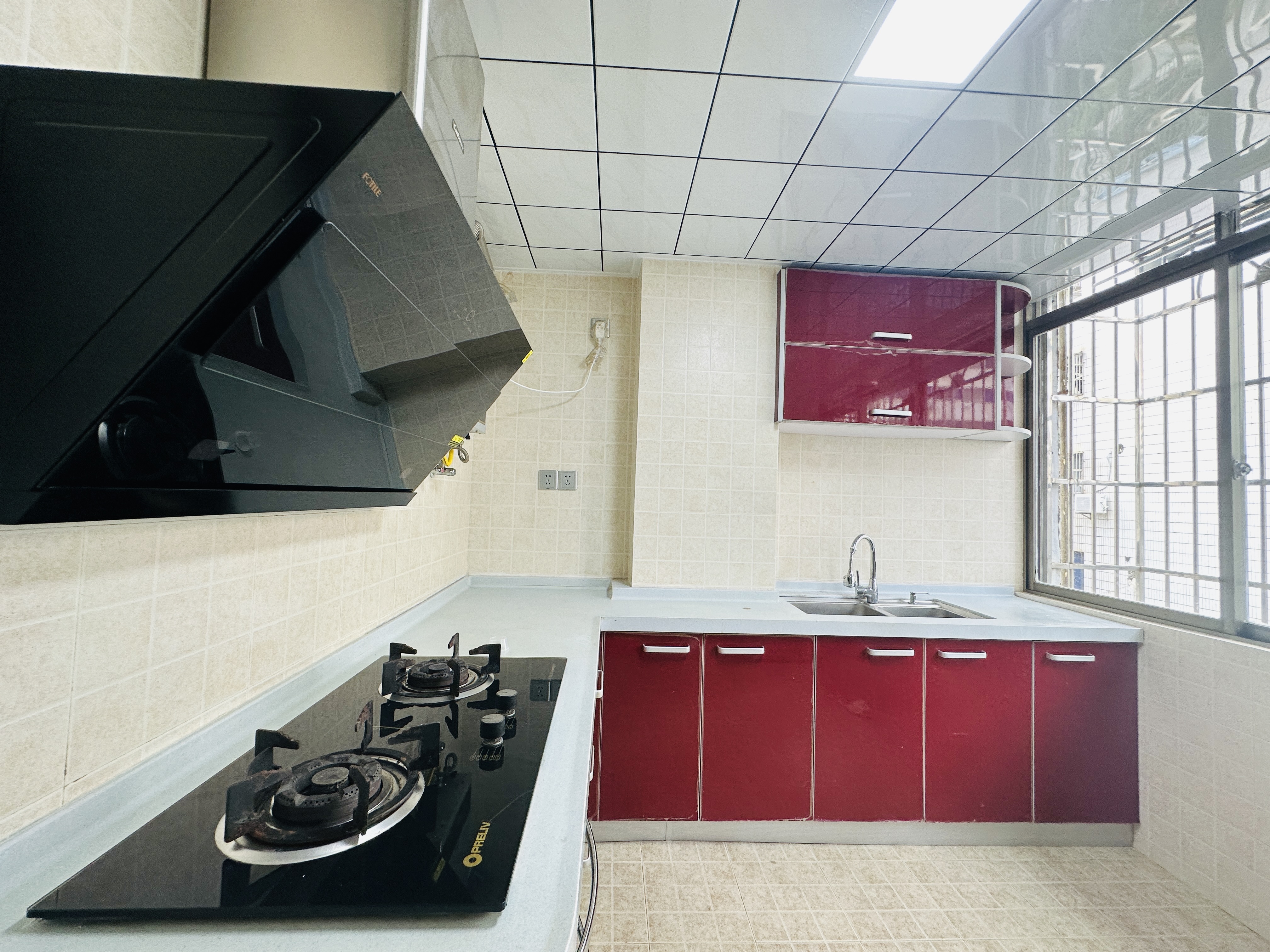 富南公寓 2室2厅1卫 93.0万 富南公寓 2室2厅1卫 93.0万厨房