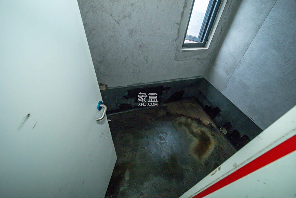 弘坤東昇  4室2廳2衛(wèi)   99.80萬