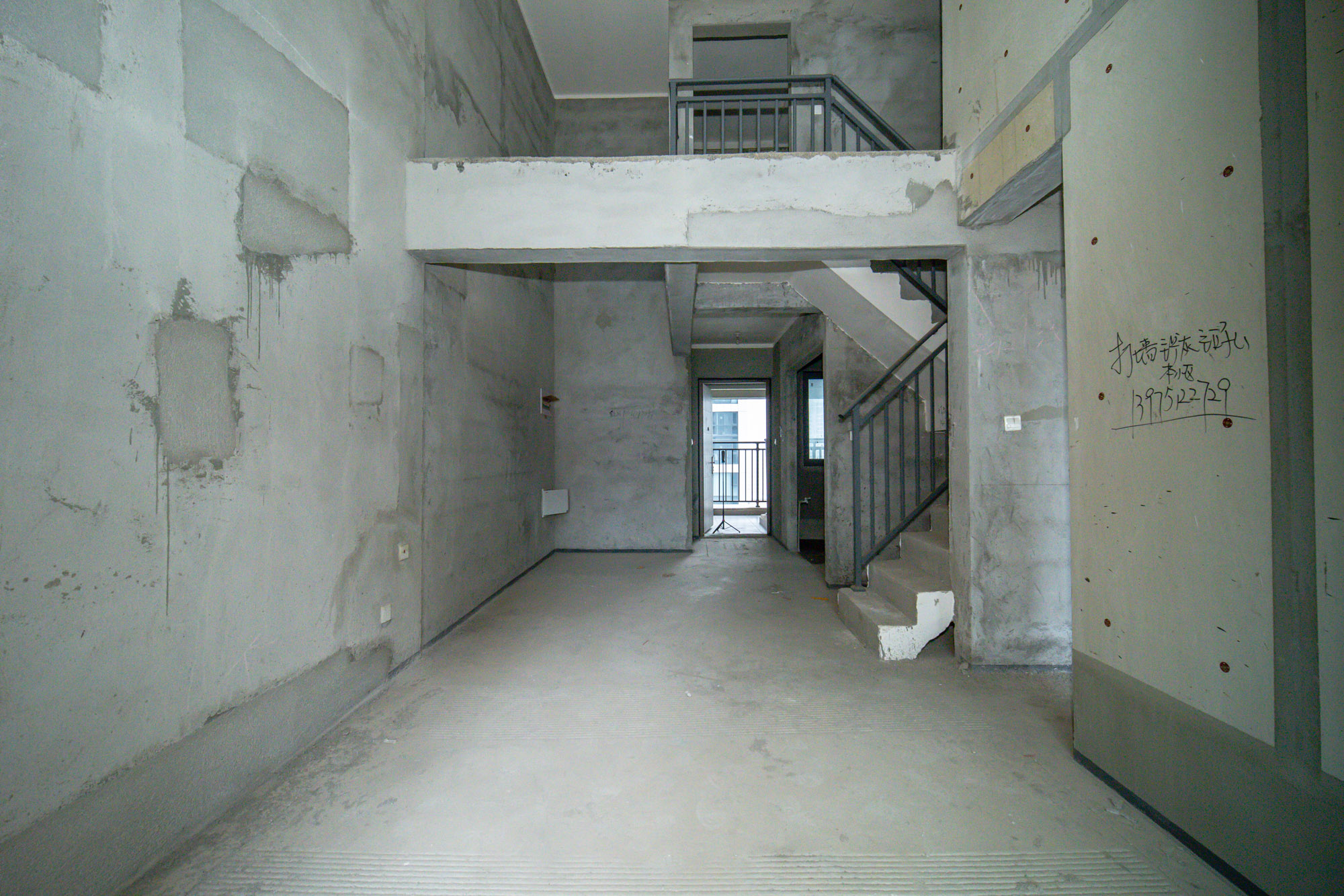 金辉优步星樾 3室2厅1卫 60.0万 金辉优步星樾 3室2厅1卫 60.0万客厅