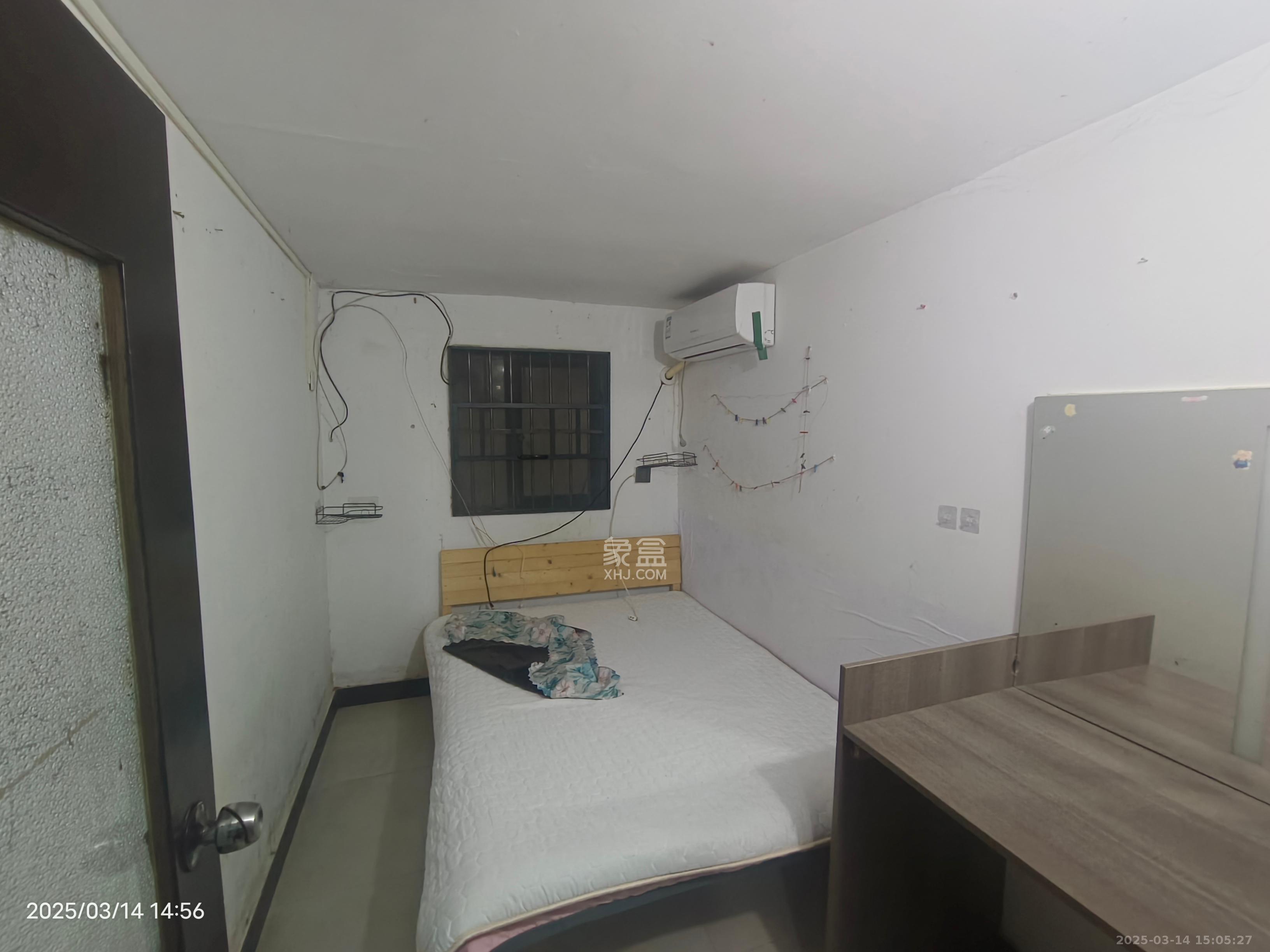 东方新城 1室0厅1卫 1300.0元/月 东方新城 1室0厅1卫 1300.0元/月室内图