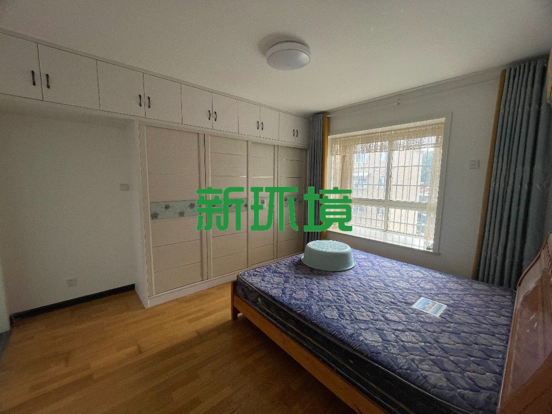 旺角佳园  3室2厅2卫   69.80万客厅
