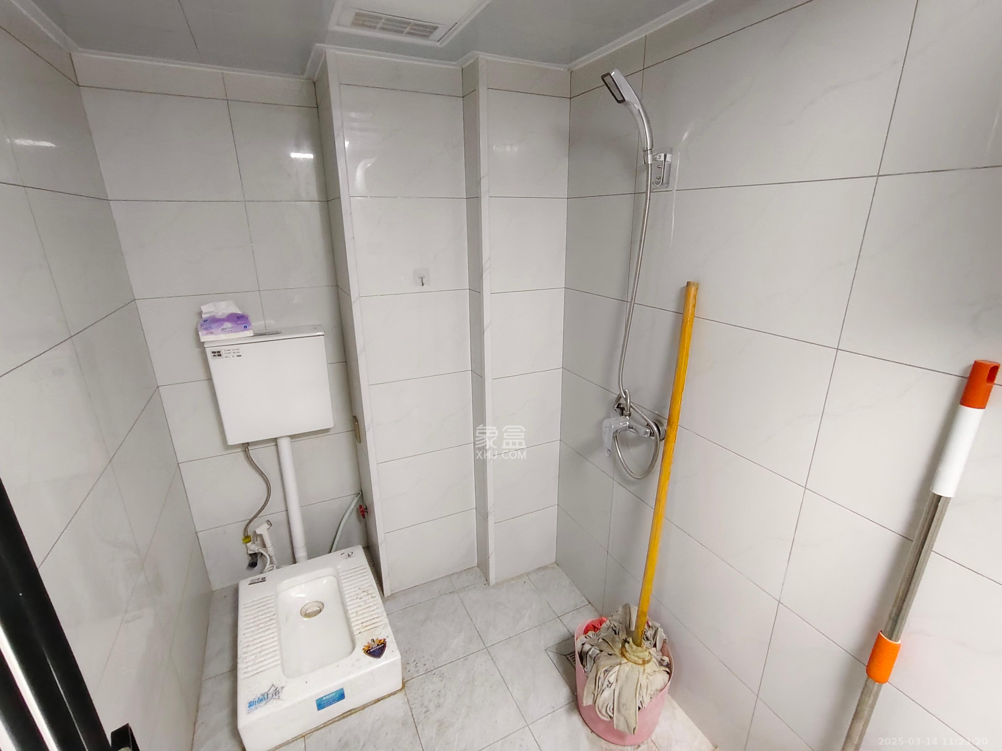 天麓轻奢国际 2室1厅1卫 1900.0元/月 天麓轻奢国际 2室1厅1卫 1900.0元/月室内图