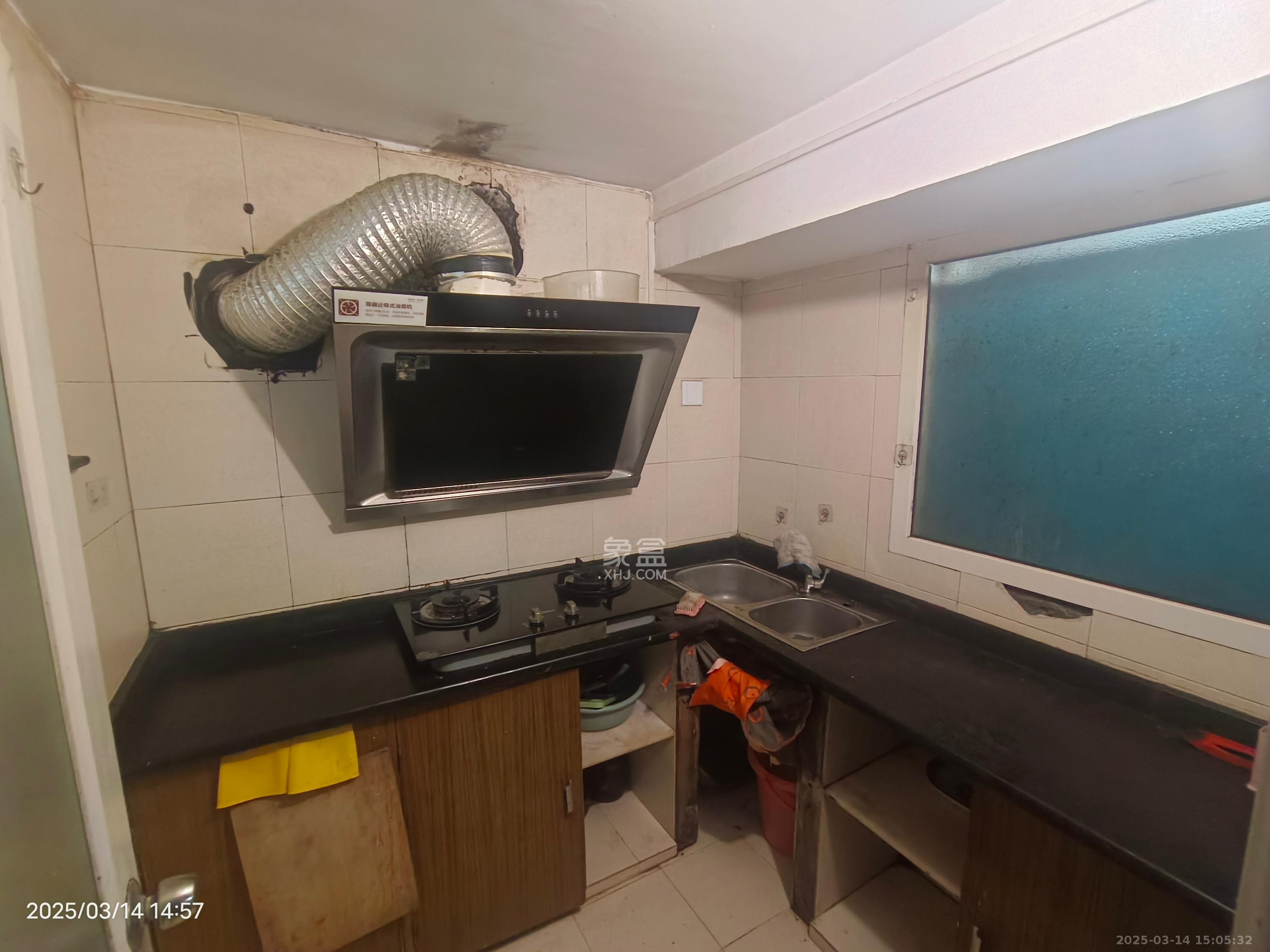 东方新城 1室0厅1卫 1300.0元/月 东方新城 1室0厅1卫 1300.0元/月室内图