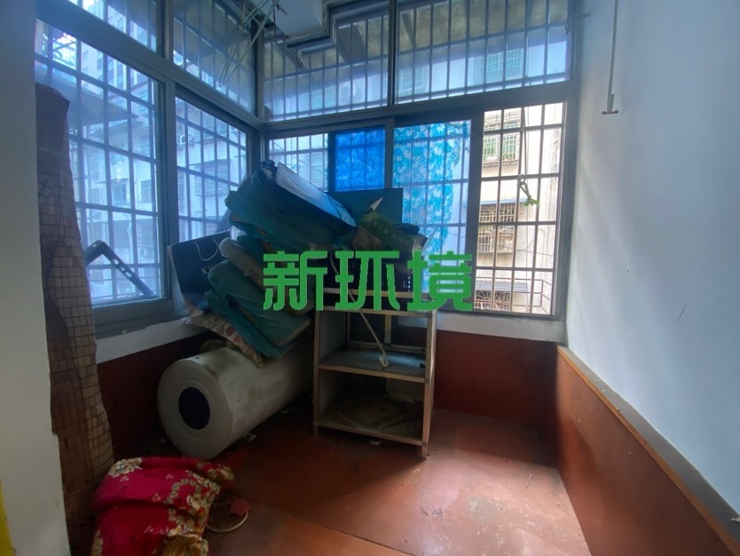 农机局宿舍  3室2厅1卫   39.80万客厅