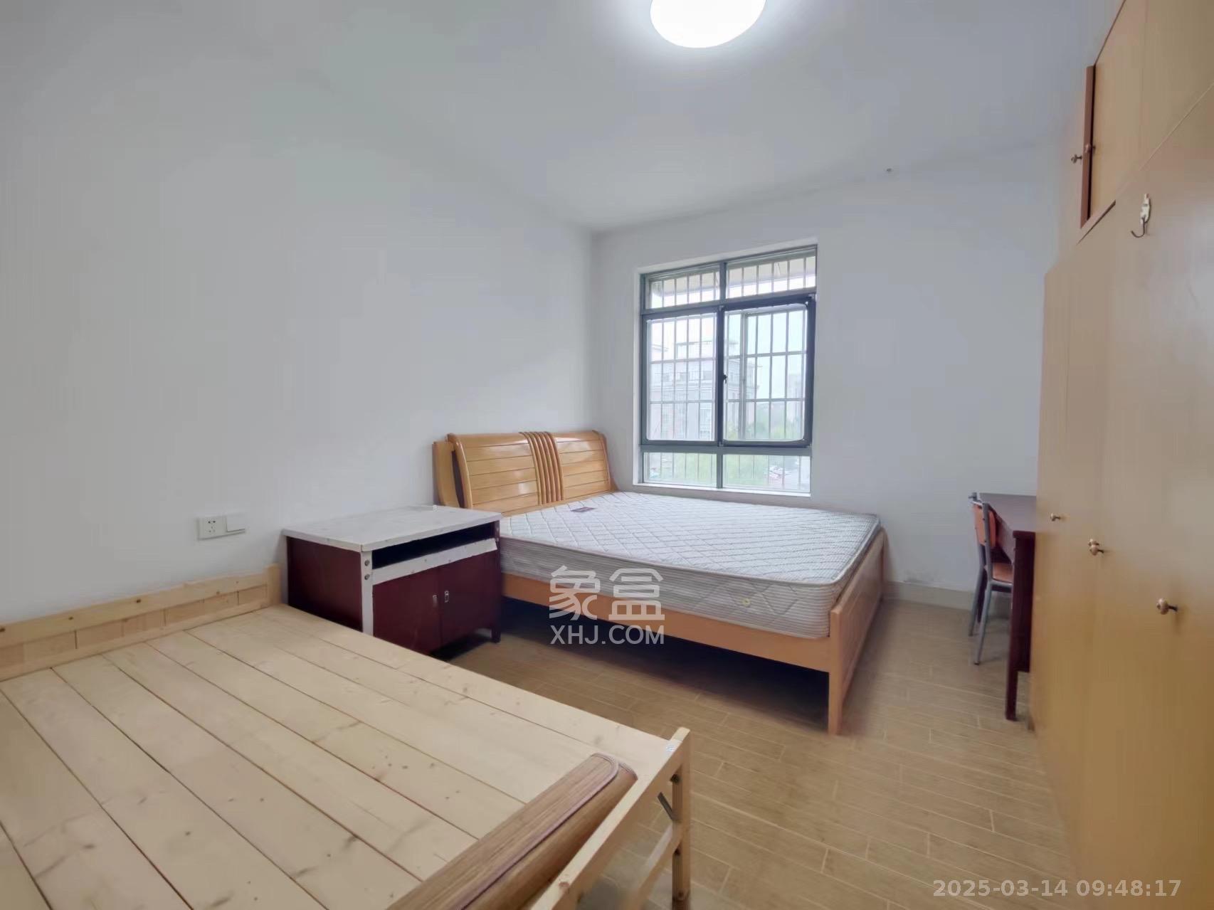 万煦园 4室2厅2卫 2000.0元/月 万煦园 4室2厅2卫 2000.0元/月室内图