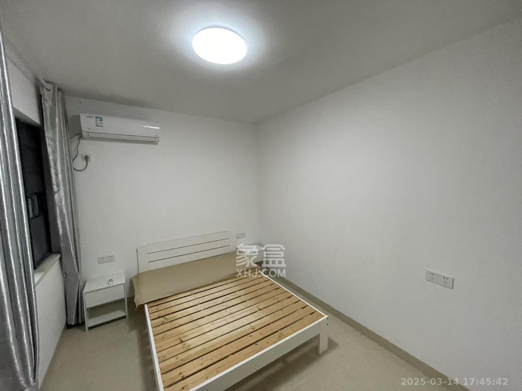 中粮鸿云 3室2厅1卫 2100.0元/月 中粮鸿云 3室2厅1卫 2100.0元/月室内图