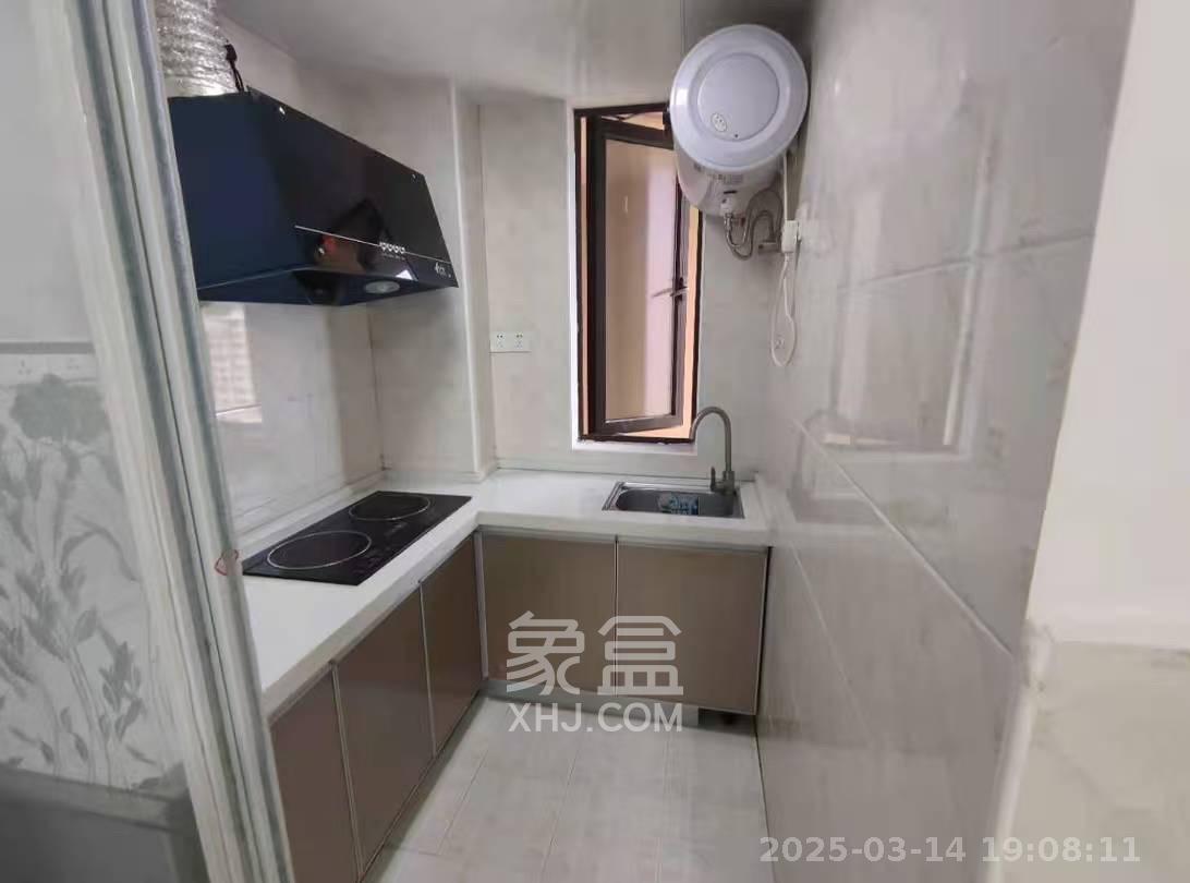 保利西海岸B区  2室1厅1卫   2200.00元/月室内图
