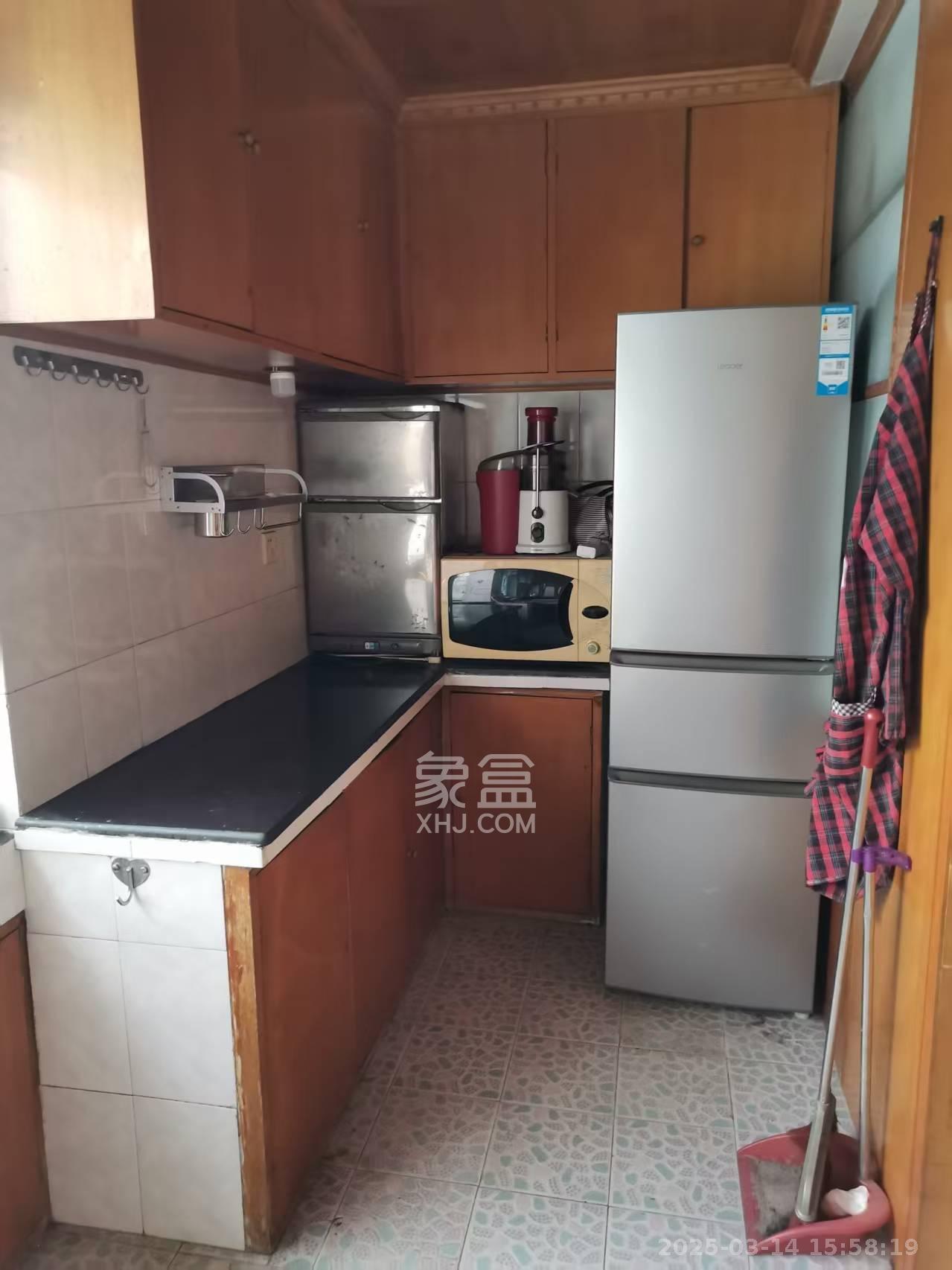 紫东苑(芙蓉区) 2室1厅1卫 1900.0元/月 紫东苑(芙蓉区) 2室1厅1卫 1900.0元/月室内图