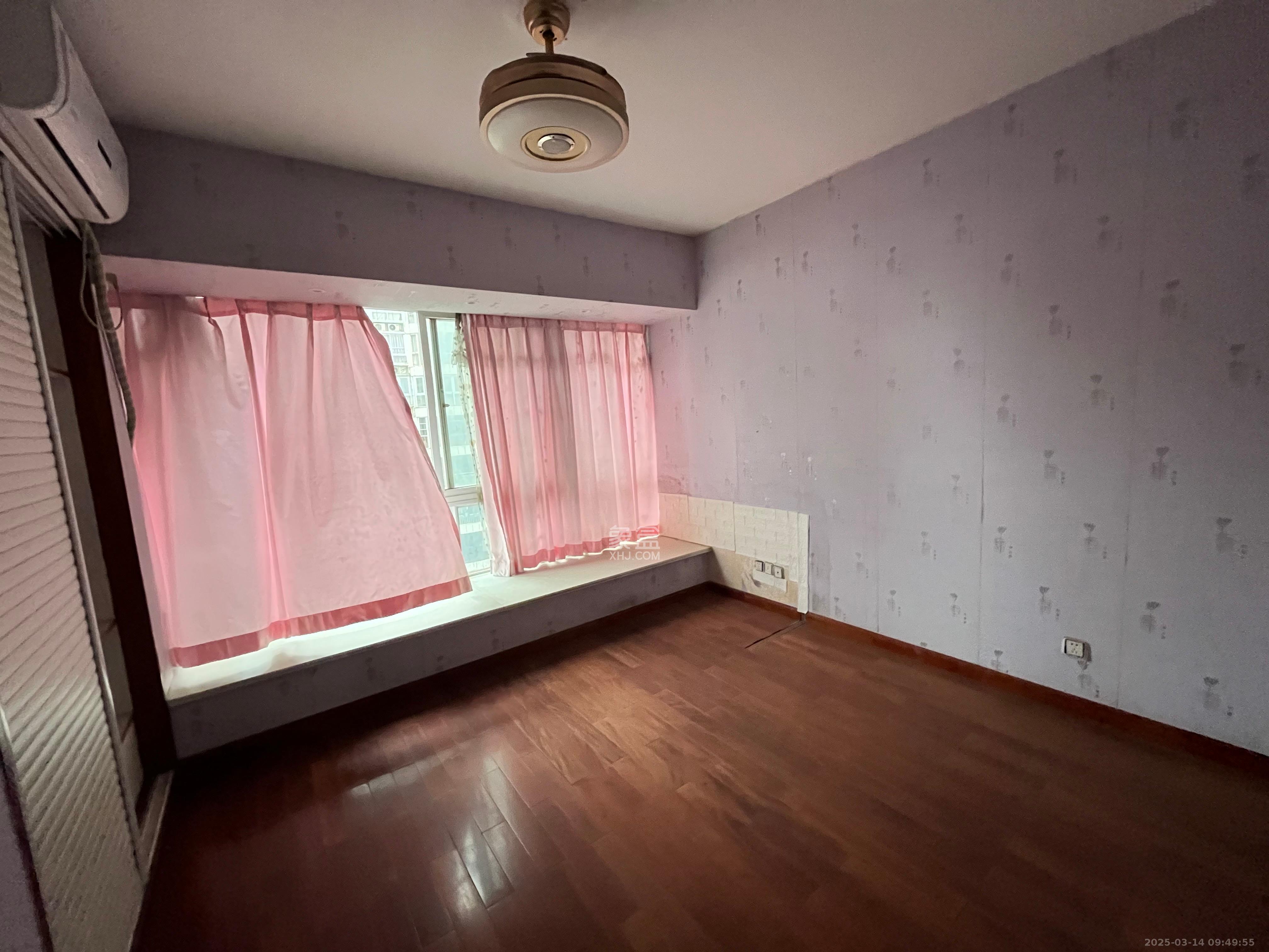 新世纪花苑  4室2厅2卫    4200.0元/月 新世纪花苑  4室2厅2卫    4200.0元/月室内图