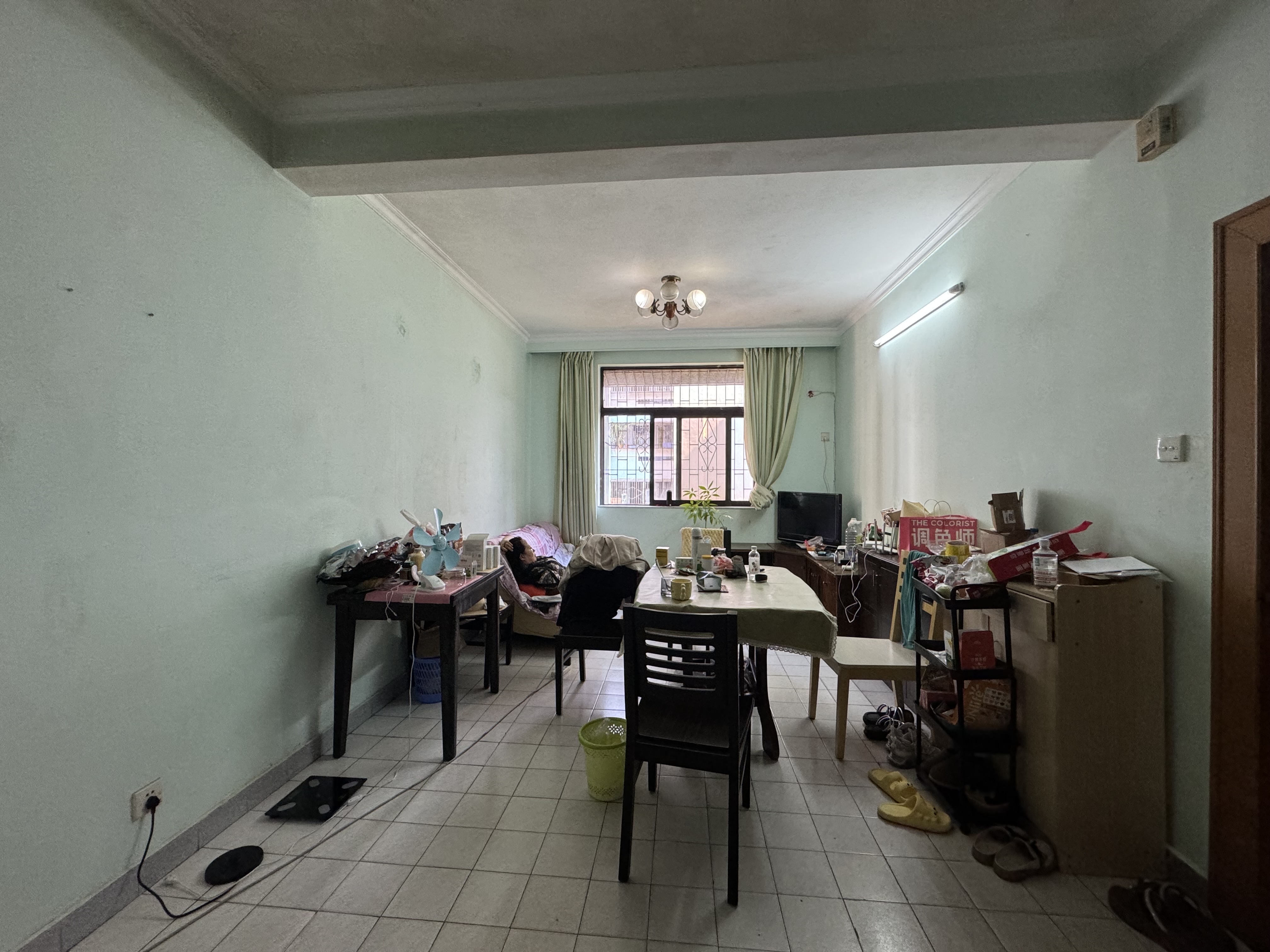 华龙公寓 2室2厅1卫 65.0万 华龙公寓 2室2厅1卫 65.0万客厅