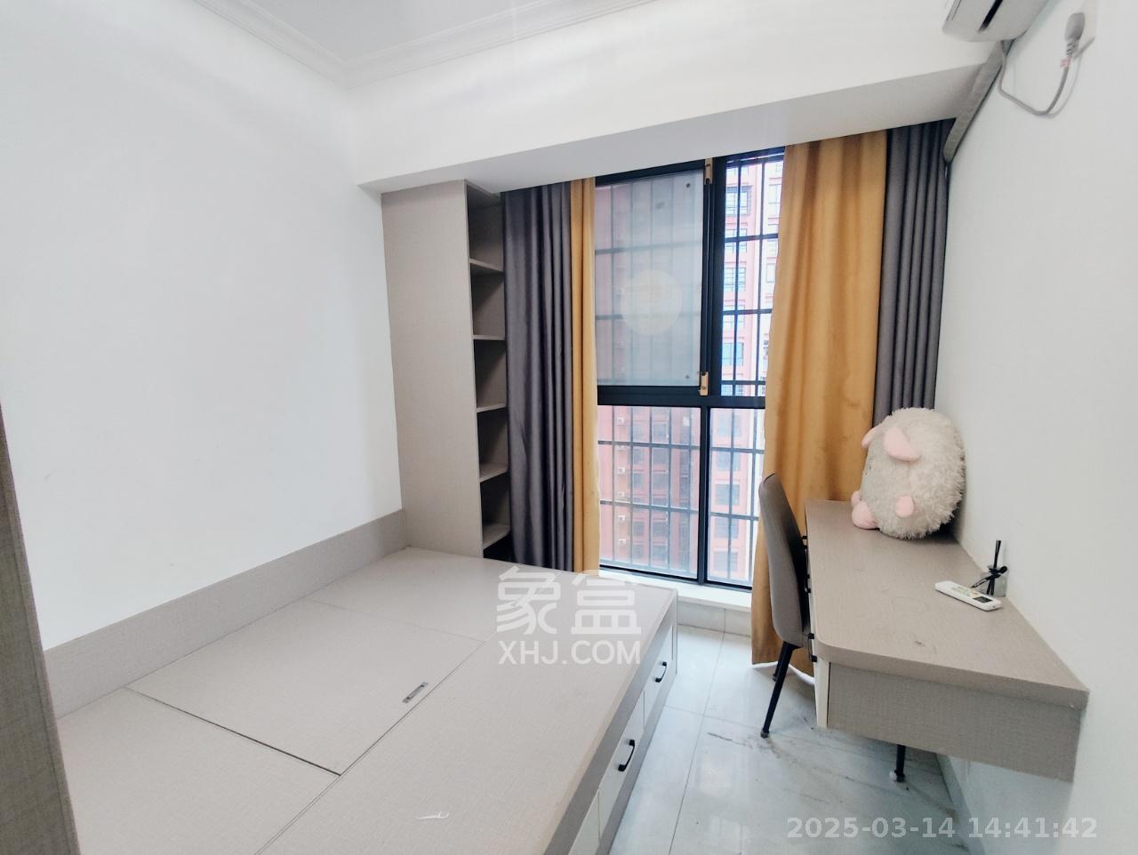 海德公园 4室2厅1卫 2700.0元/月 海德公园 4室2厅1卫 2700.0元/月室内图