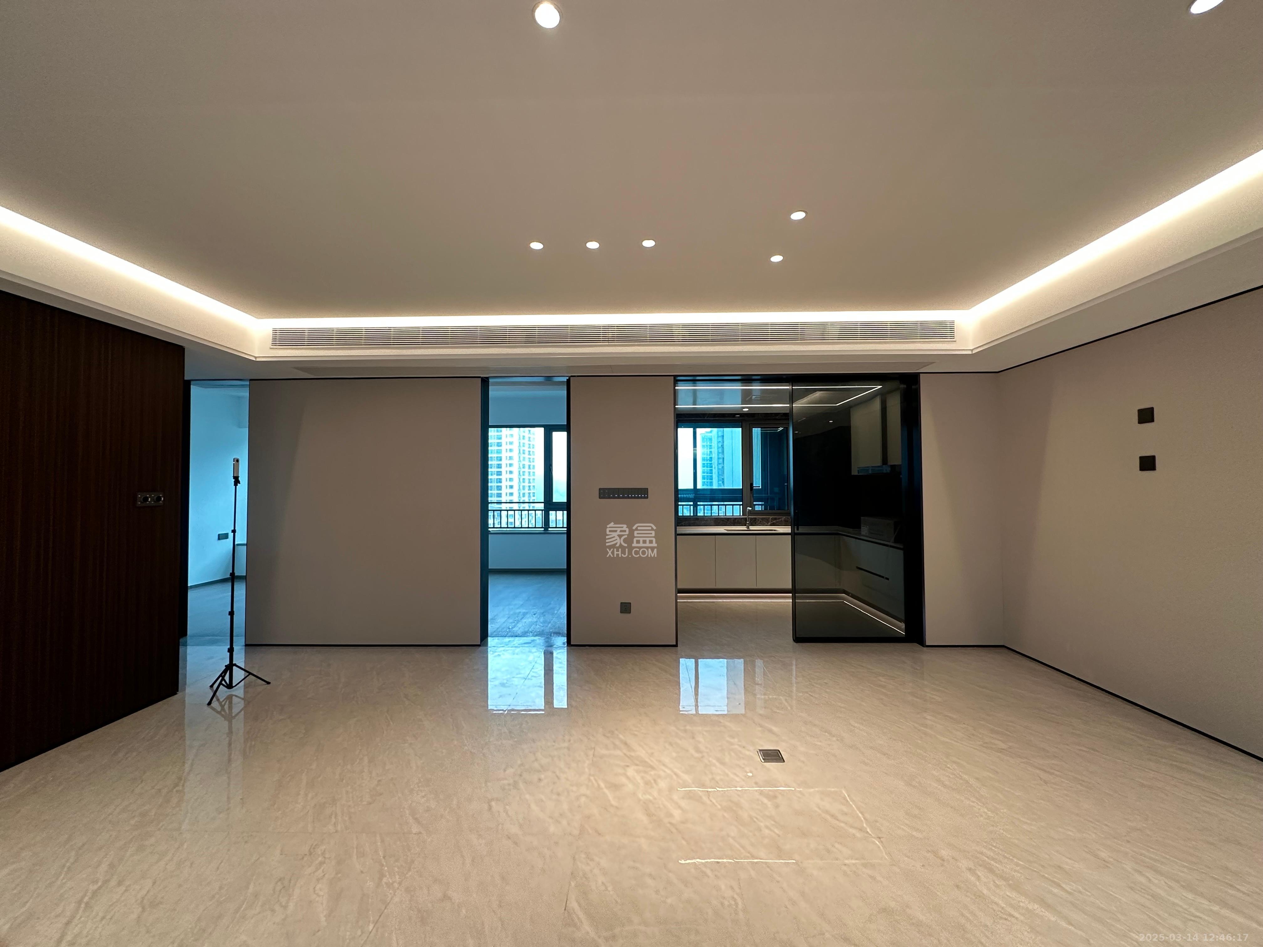 招商蛇口滨江境  4室2厅3卫    9000.0元/月 招商蛇口滨江境  4室2厅3卫    9000.0元/月室内图