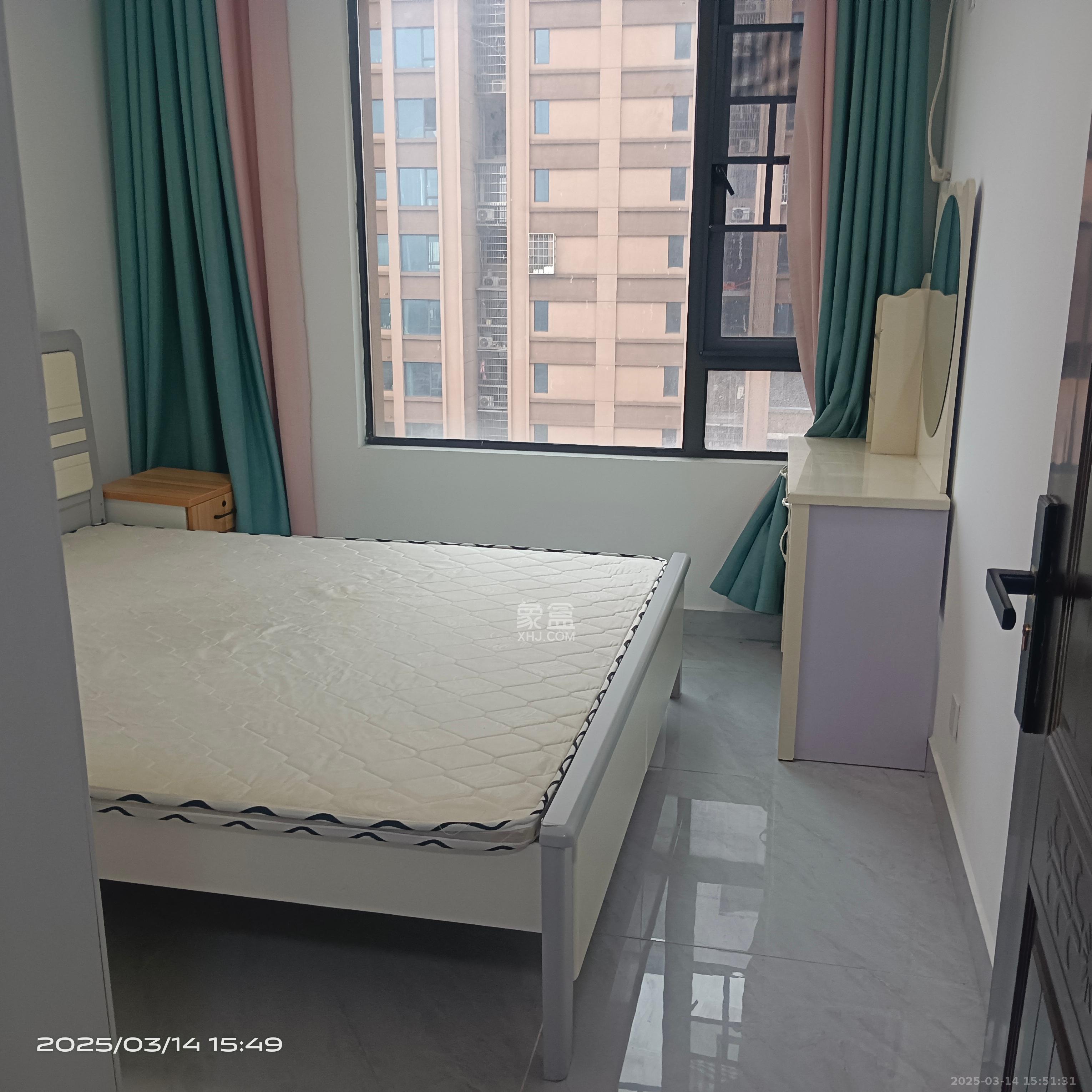 东合新苑  2室1厅1卫    2100.0元/月室内图