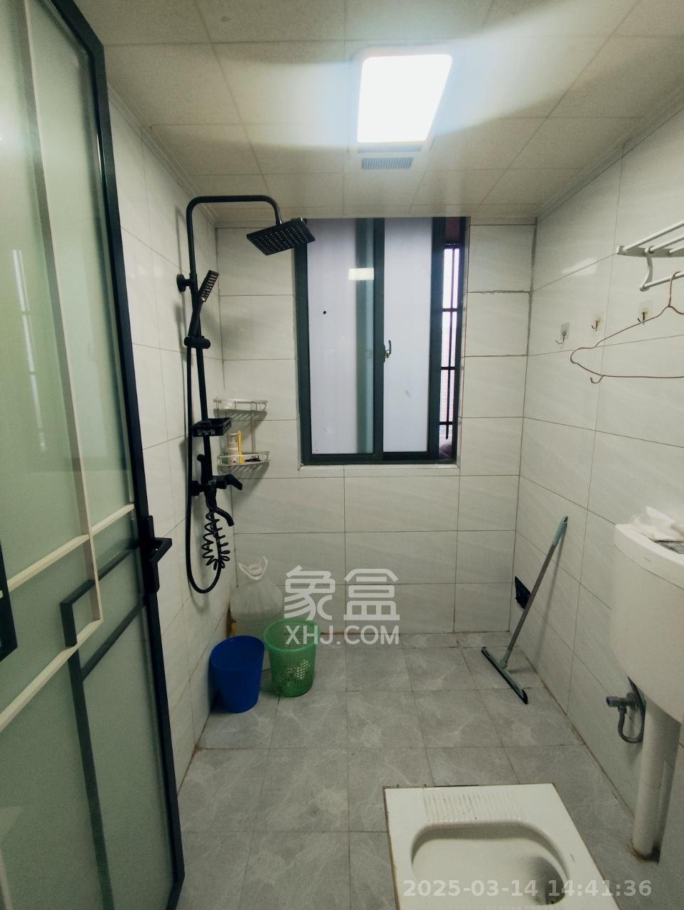 海德公园 4室2厅1卫 2700.0元/月 海德公园 4室2厅1卫 2700.0元/月室内图