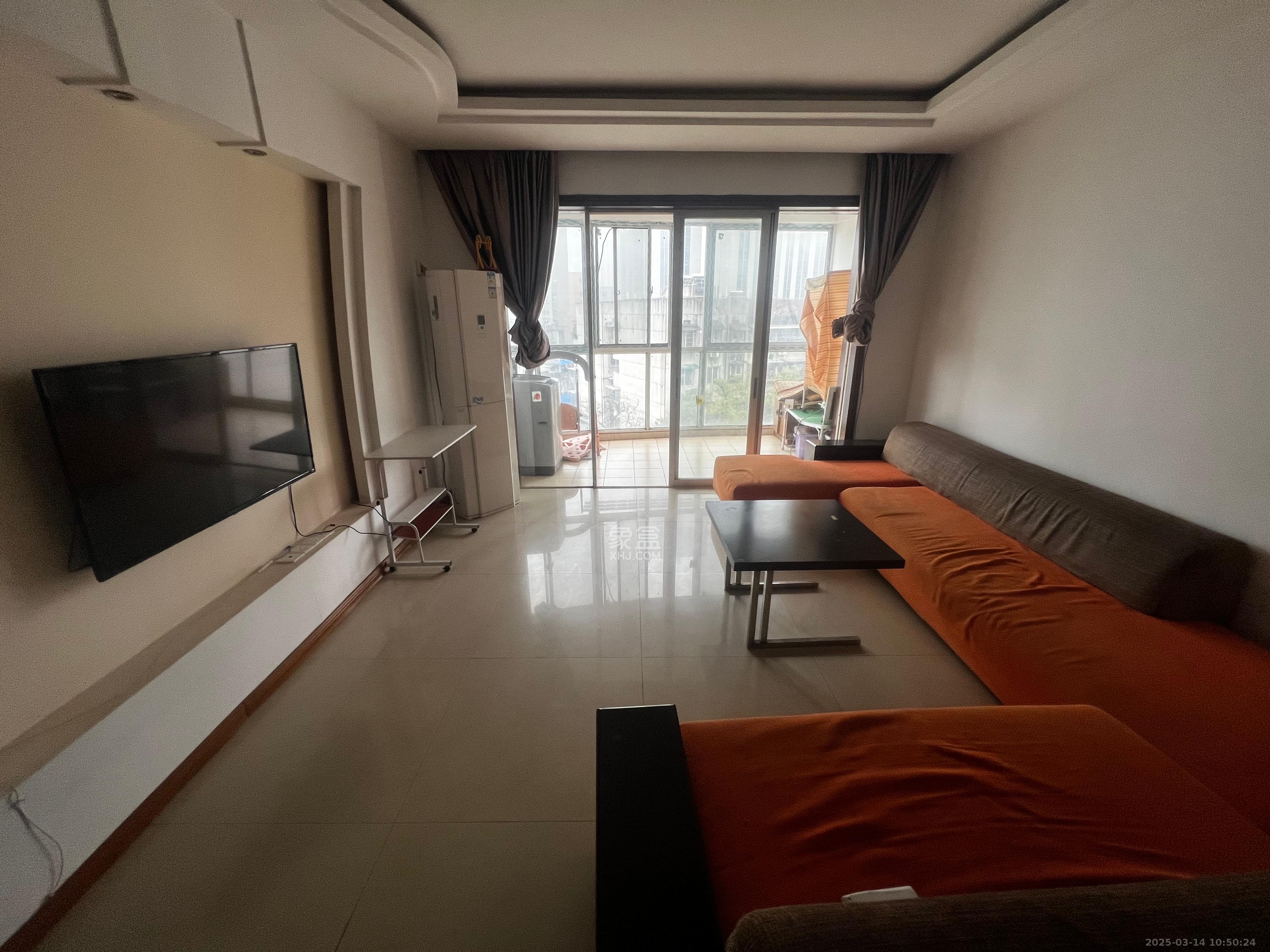 一心花苑  3室2厅1卫    3000.0元/月 一心花苑  3室2厅1卫    3000.0元/月