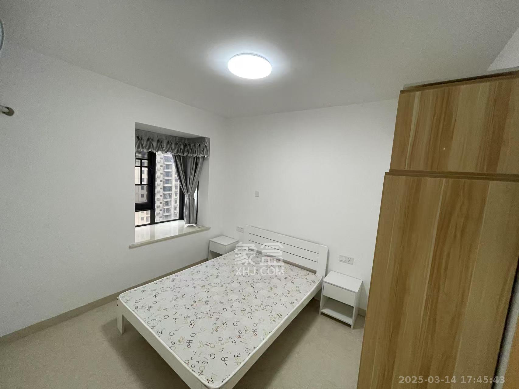 中粮鸿云 3室2厅1卫 2100.0元/月 中粮鸿云 3室2厅1卫 2100.0元/月室内图