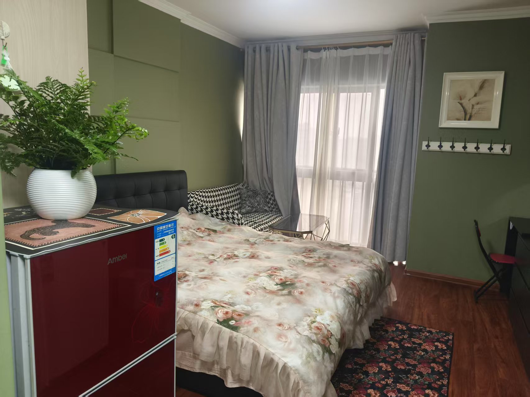 M国际 1室1厅1卫 1300.0元/月 M国际 1室1厅1卫 1300.0元/月室内图