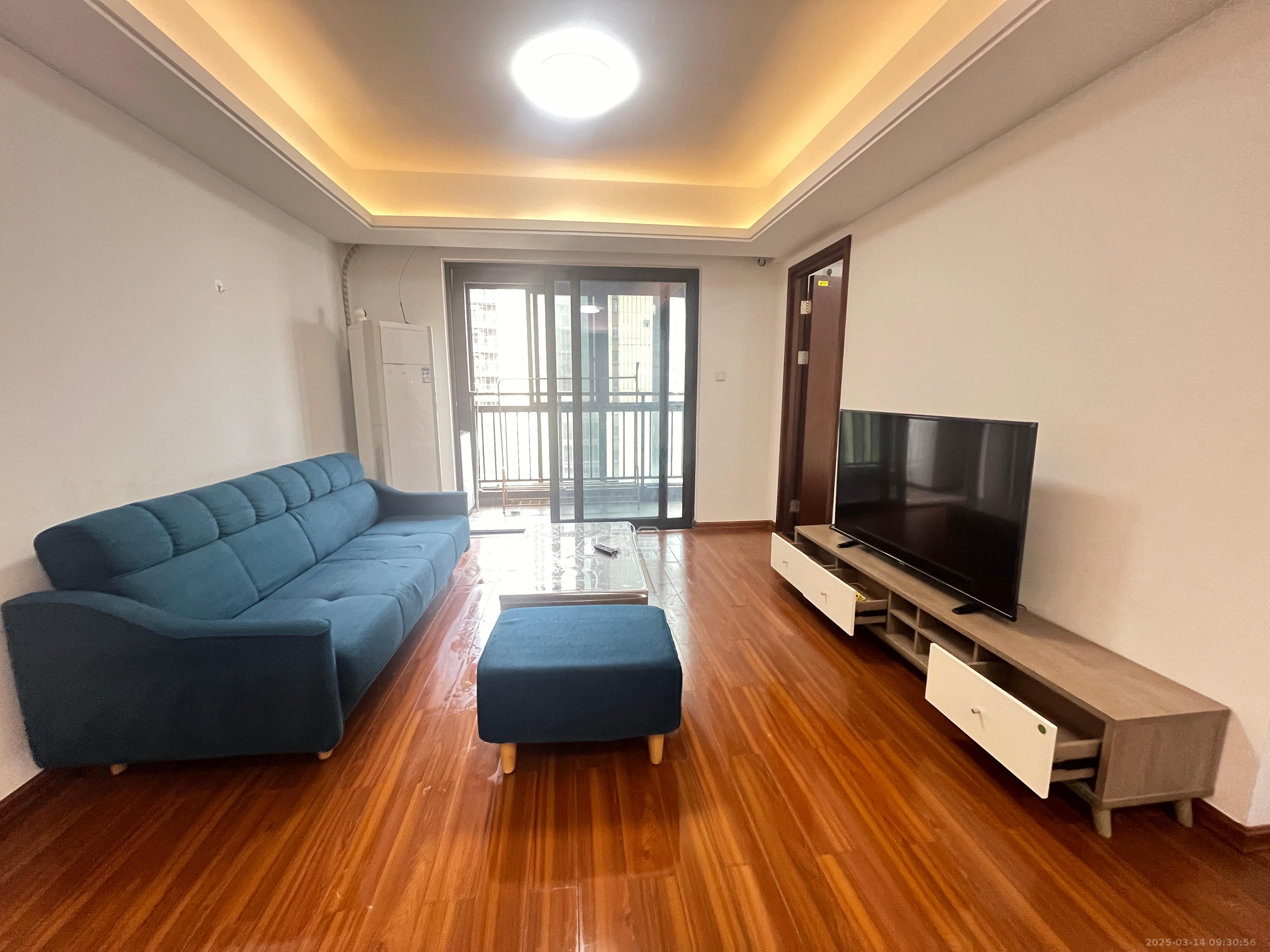 龙湖水晶郦城 3室2厅1卫 2800.0元/月 龙湖水晶郦城 3室2厅1卫 2800.0元/月室内图