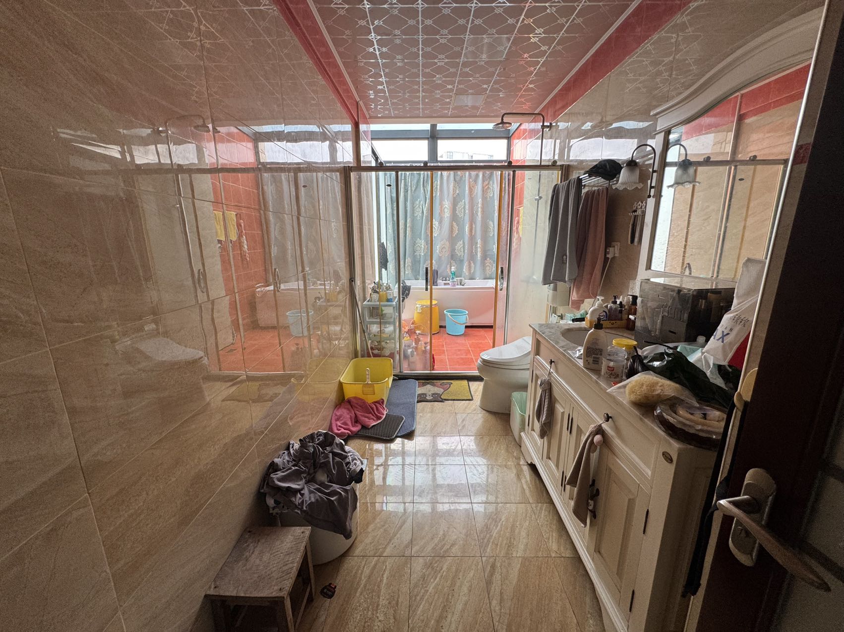 泰达天海国际  7室2厅2卫    518.0万 泰达天海国际  7室2厅2卫    518.0万室内图